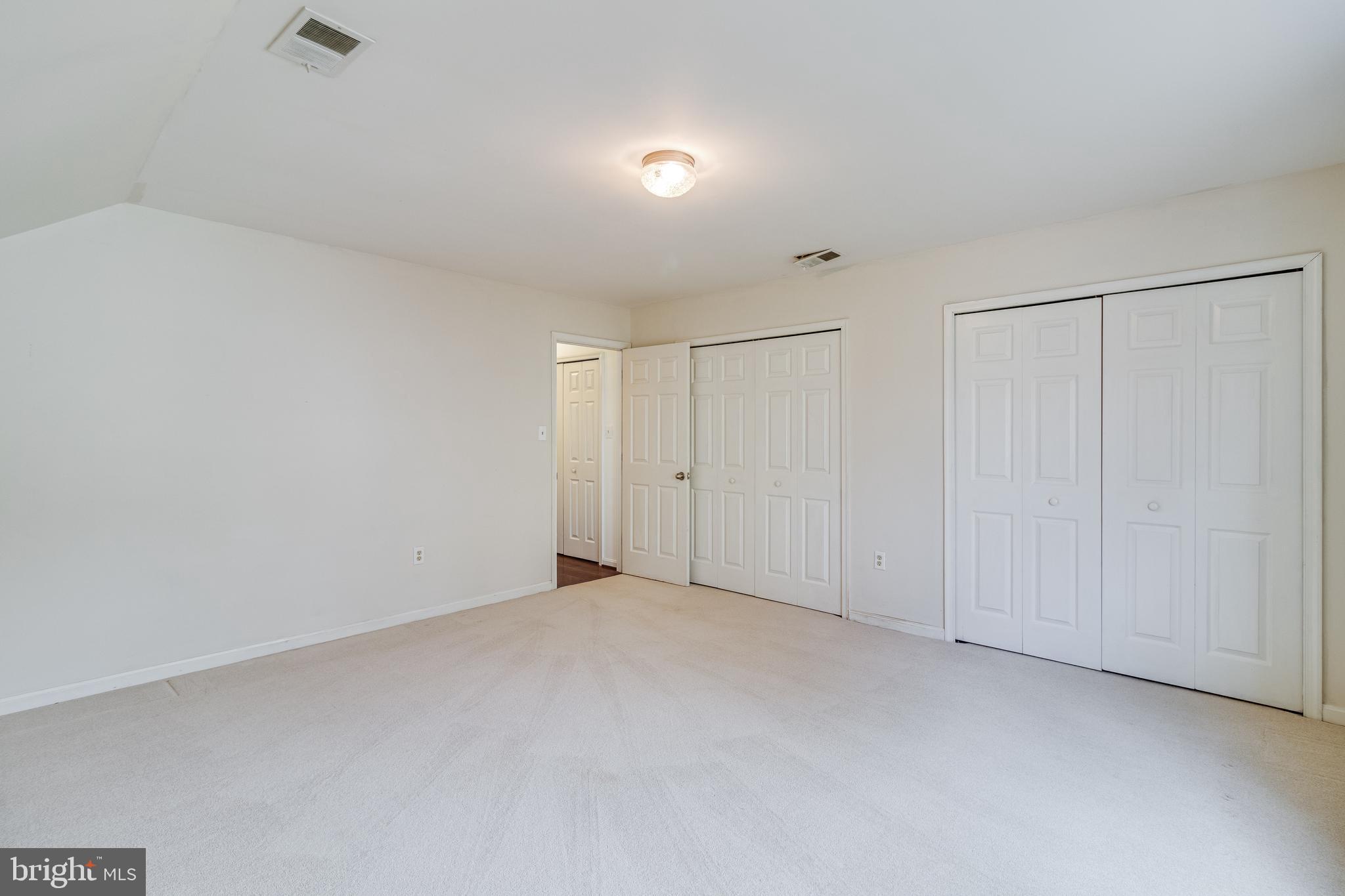 KINGS GRANT LA PLATA - Residential