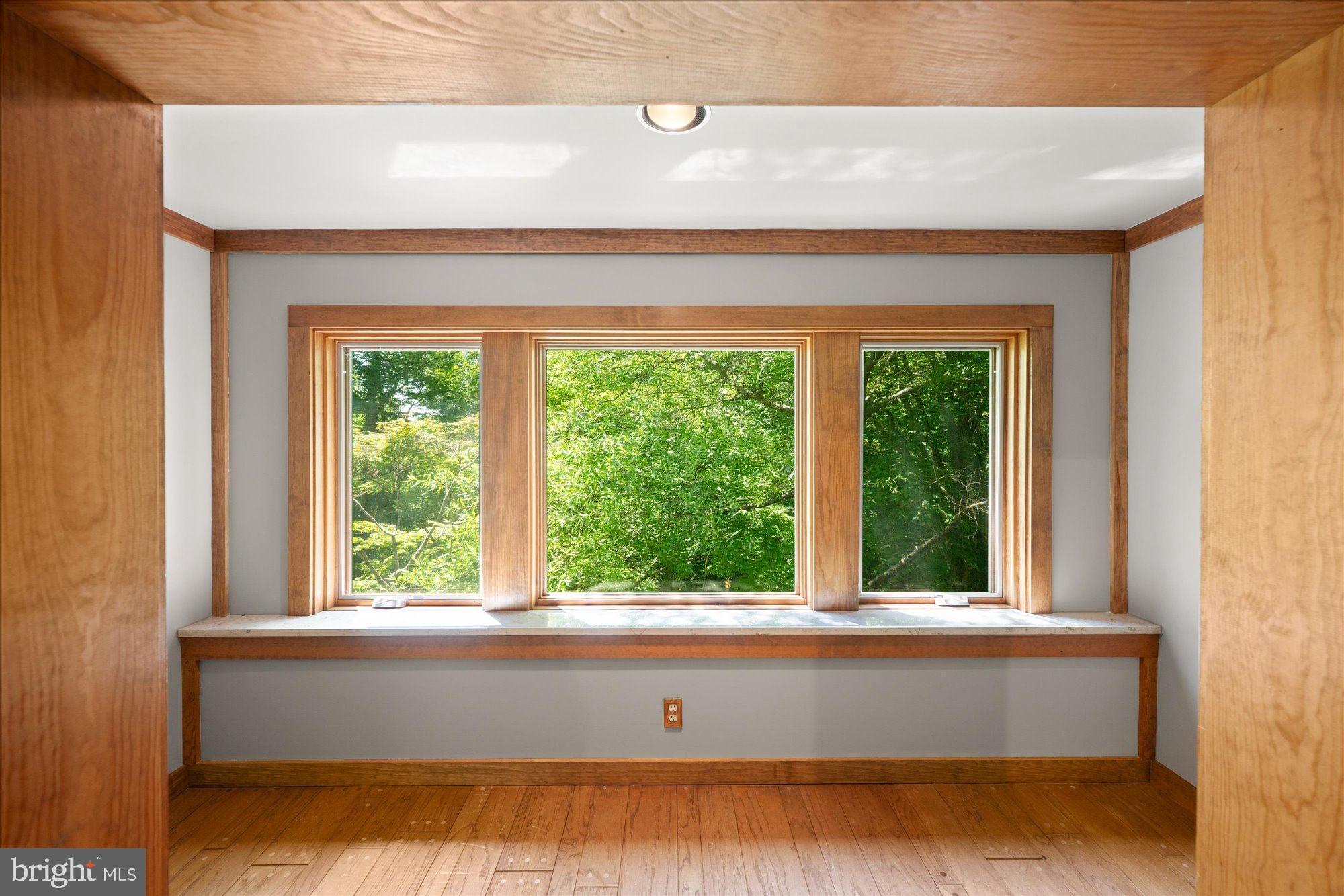 POTOMAC OVERLOOK - Residential