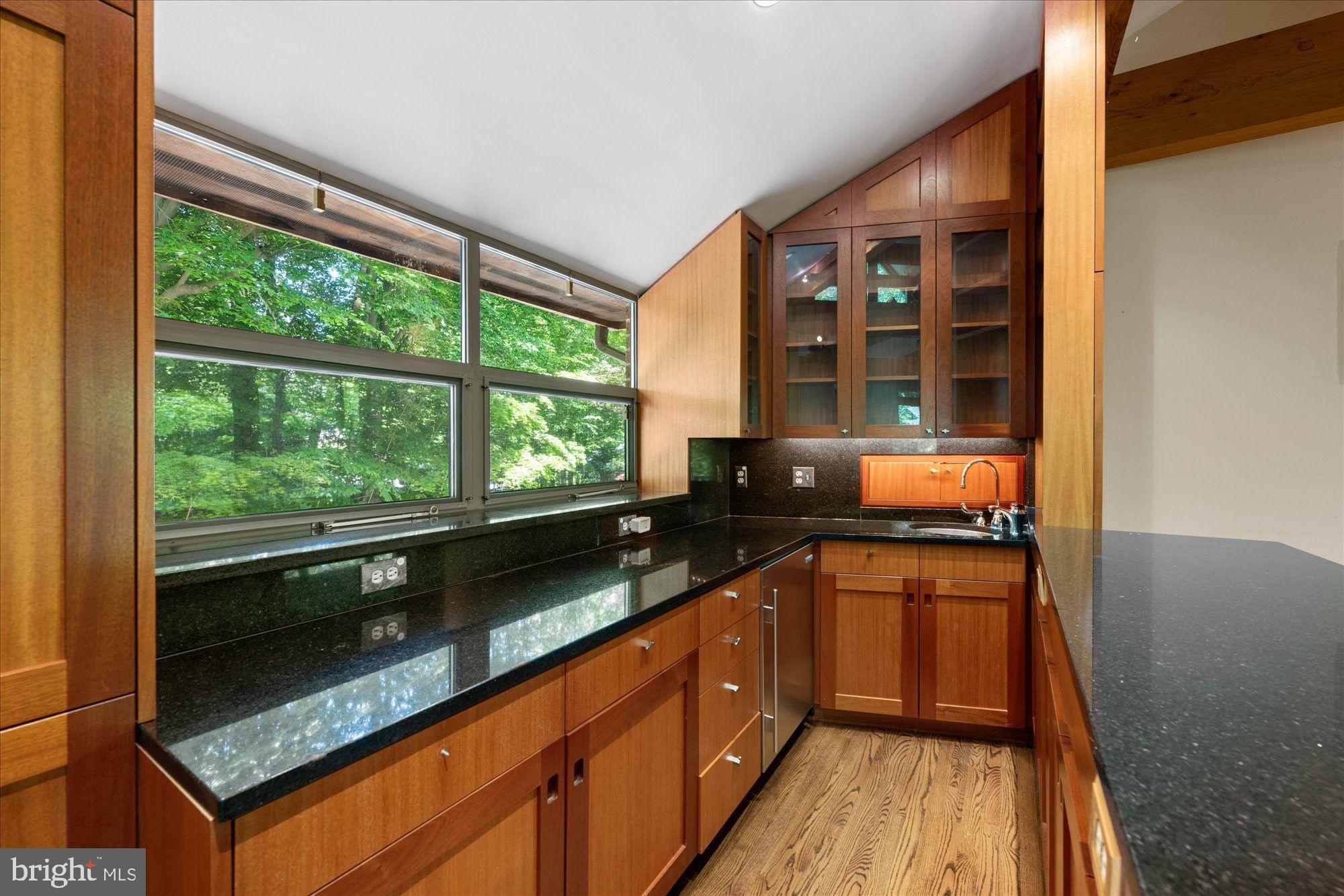 POTOMAC OVERLOOK - Residential