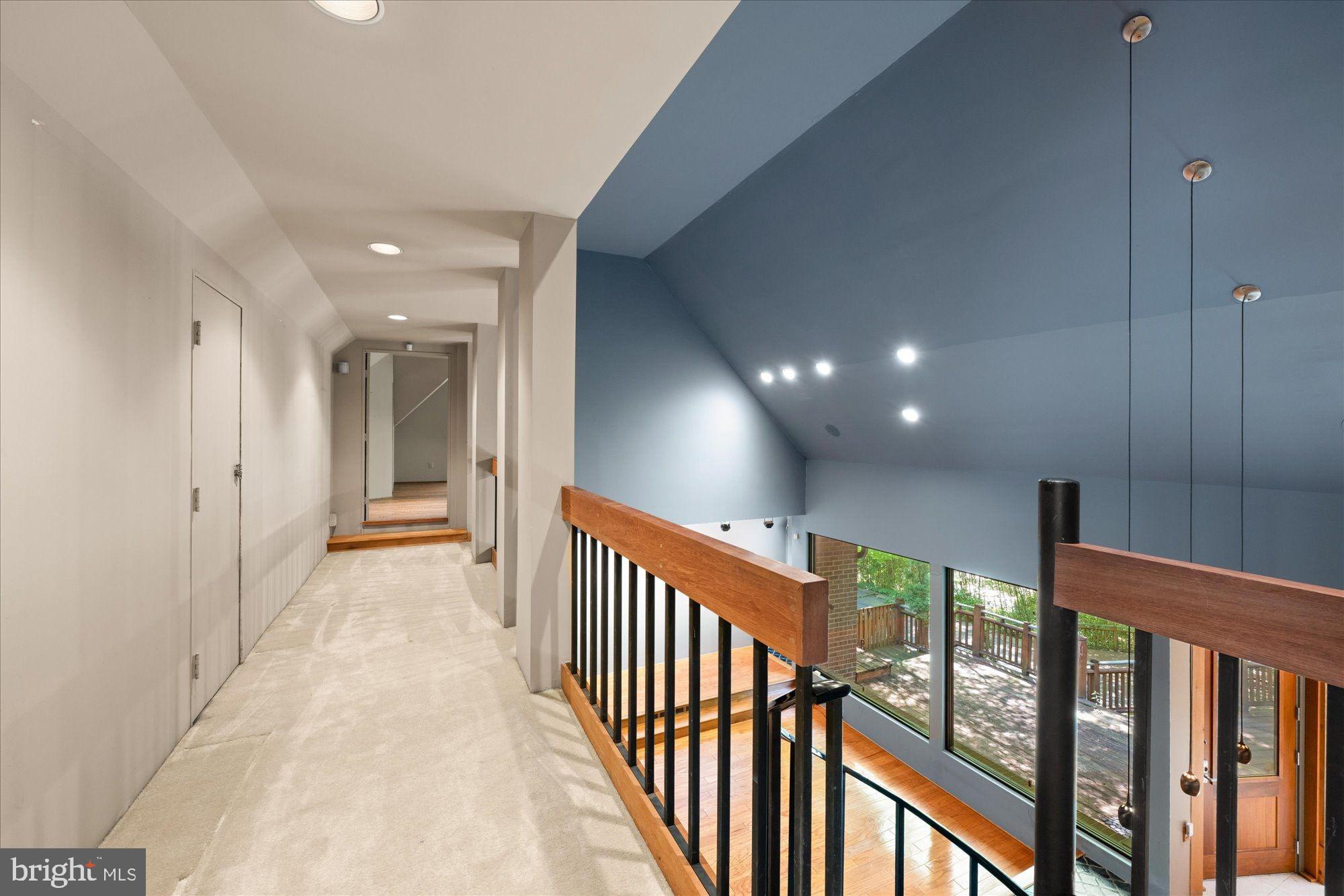 POTOMAC OVERLOOK - Residential