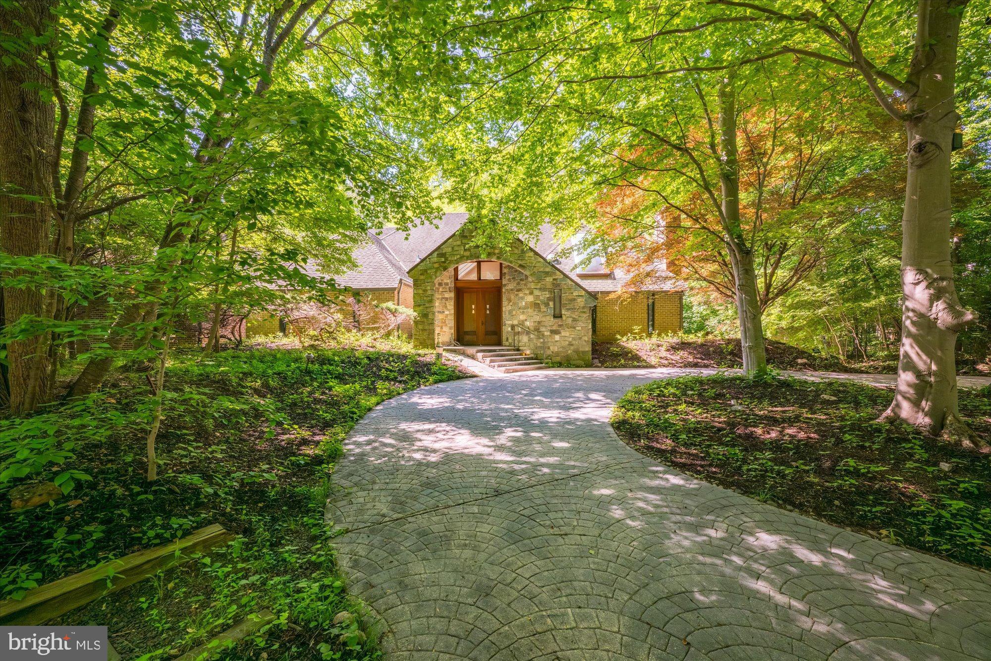 POTOMAC OVERLOOK - Residential