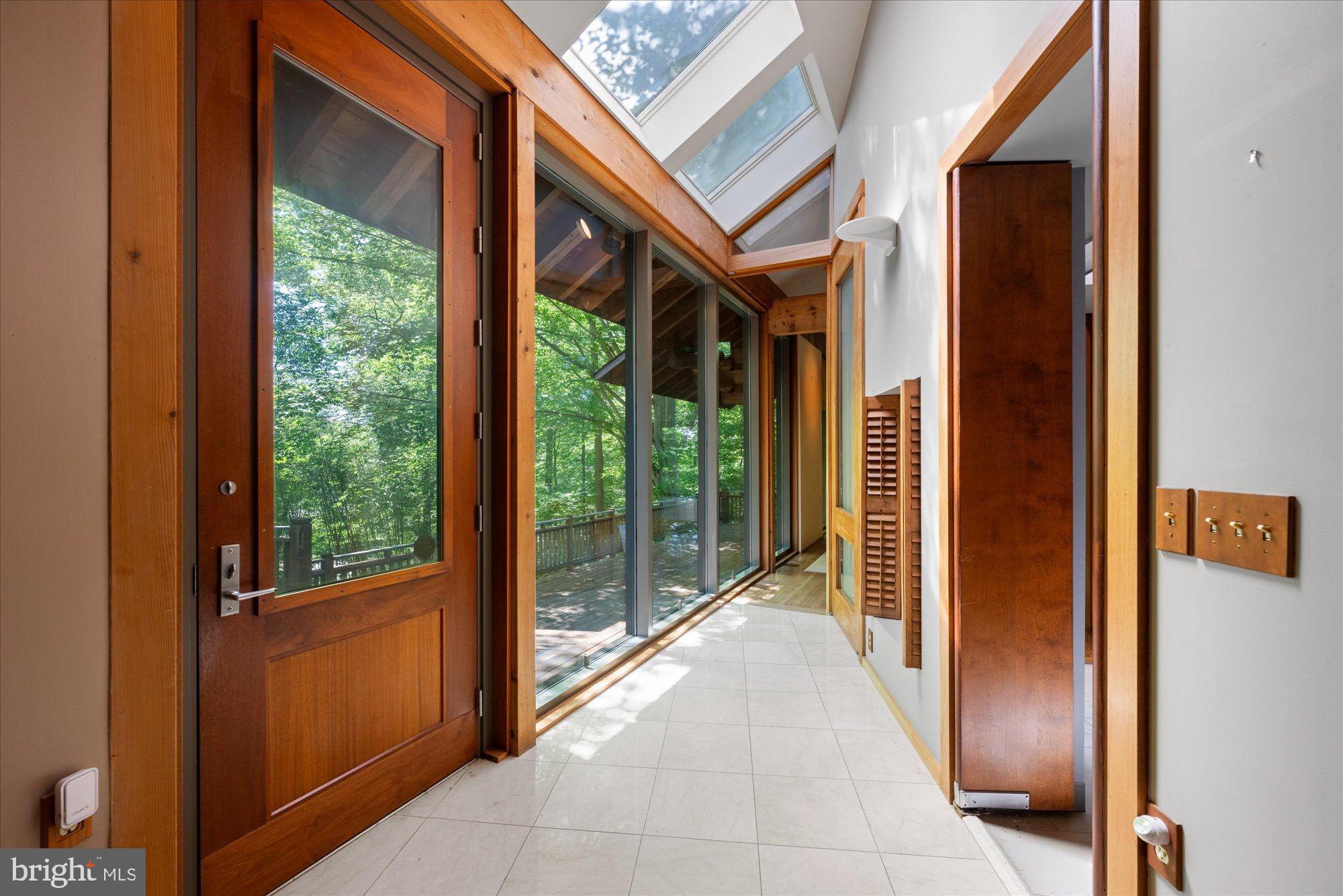 POTOMAC OVERLOOK - Residential