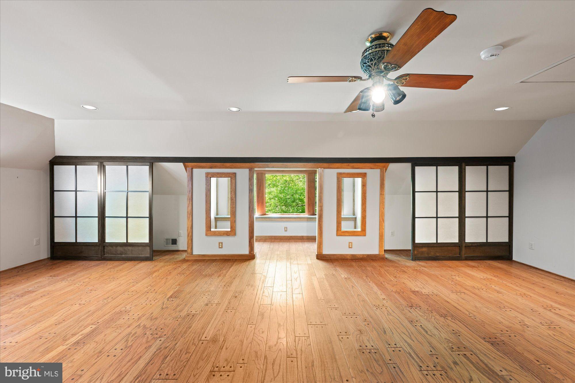 POTOMAC OVERLOOK - Residential