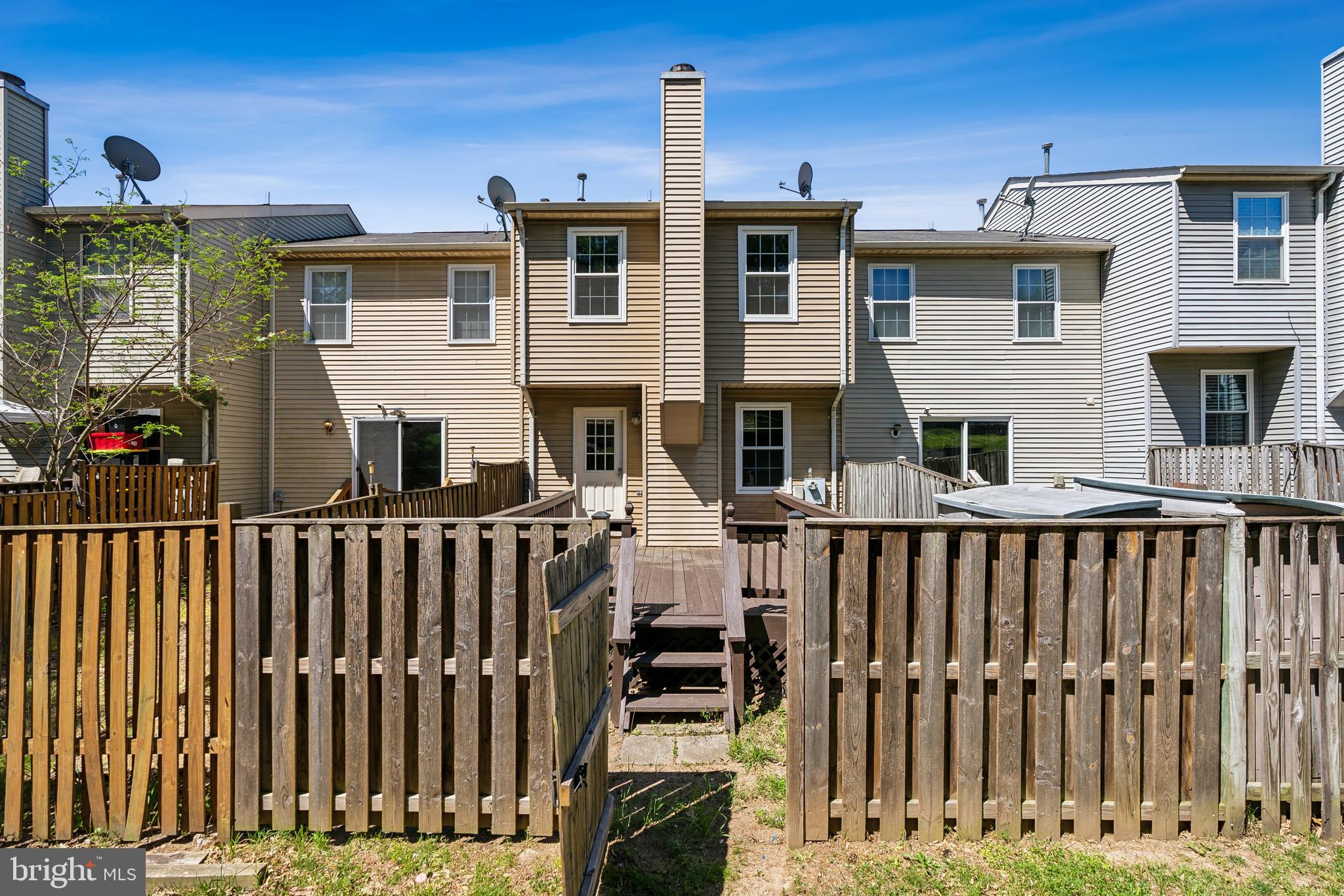 WINSLOW CHASE - Residential