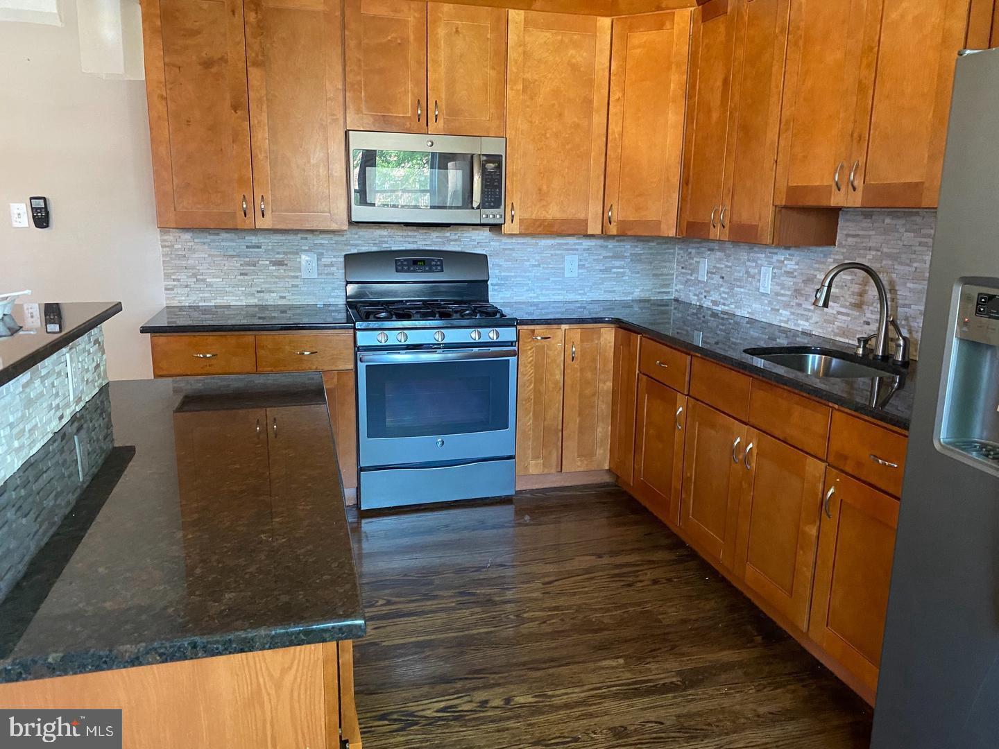 PARKWOOD - Residential