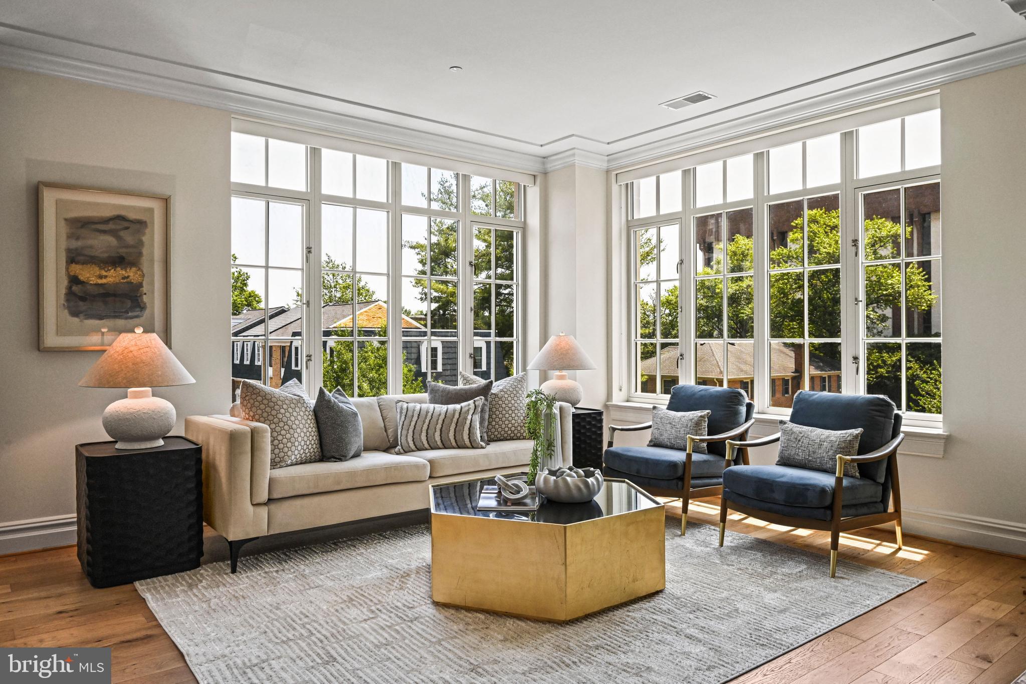 THE SIGNET - Residential
