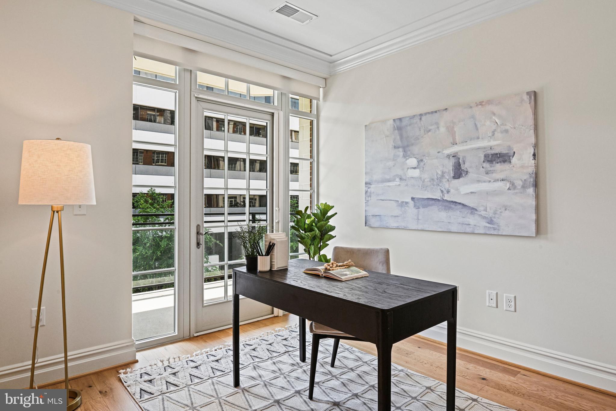 THE SIGNET - Residential