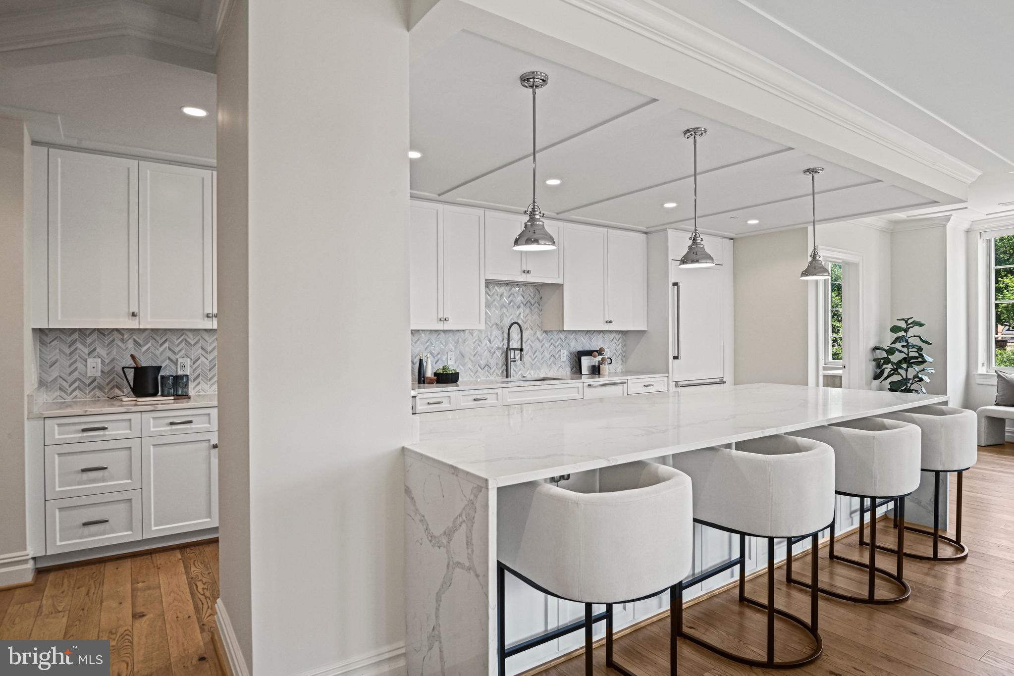 THE SIGNET - Residential