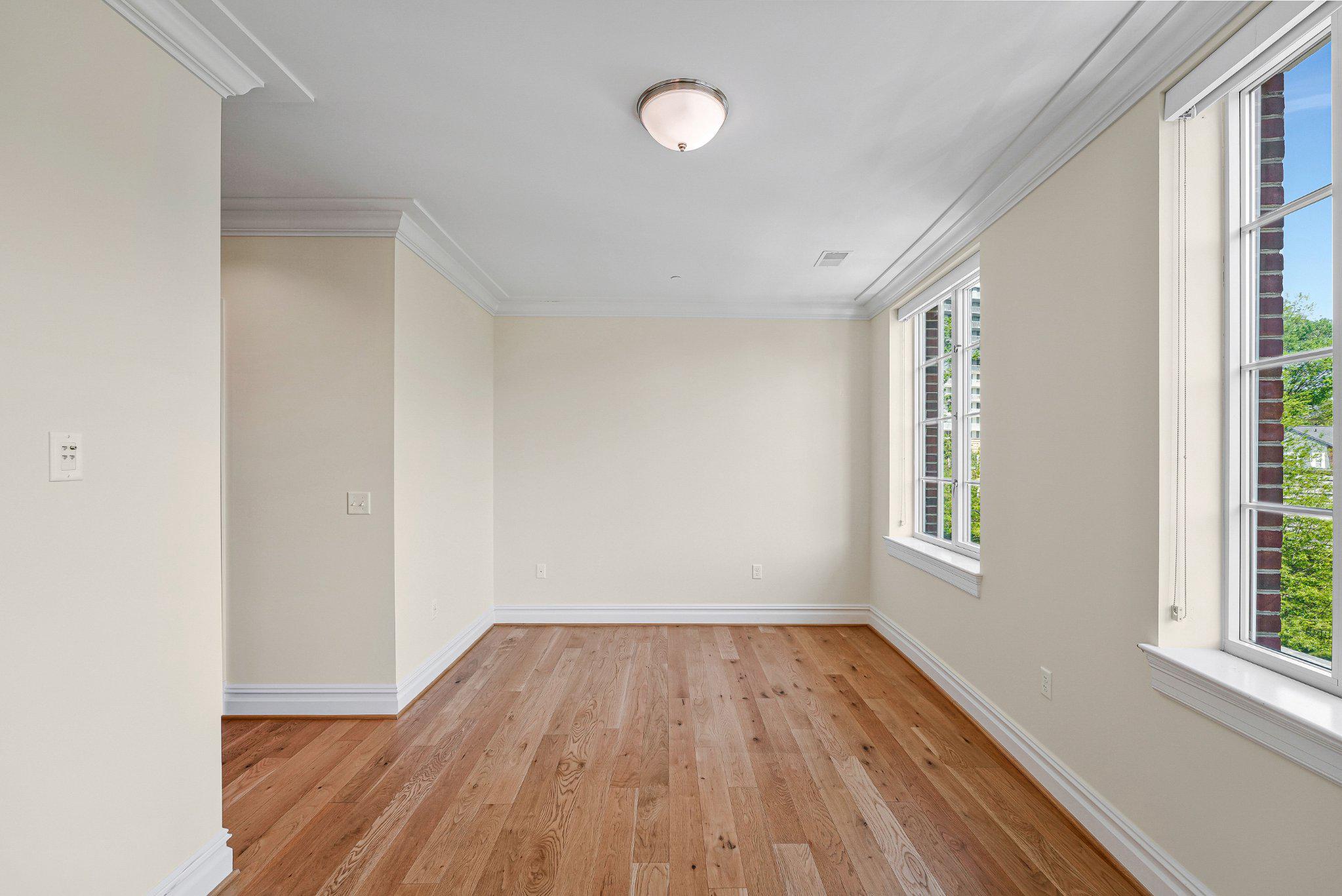 THE SIGNET - Residential