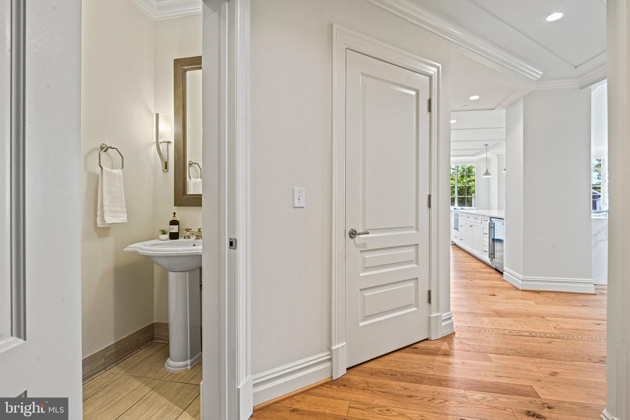 THE SIGNET - Residential
