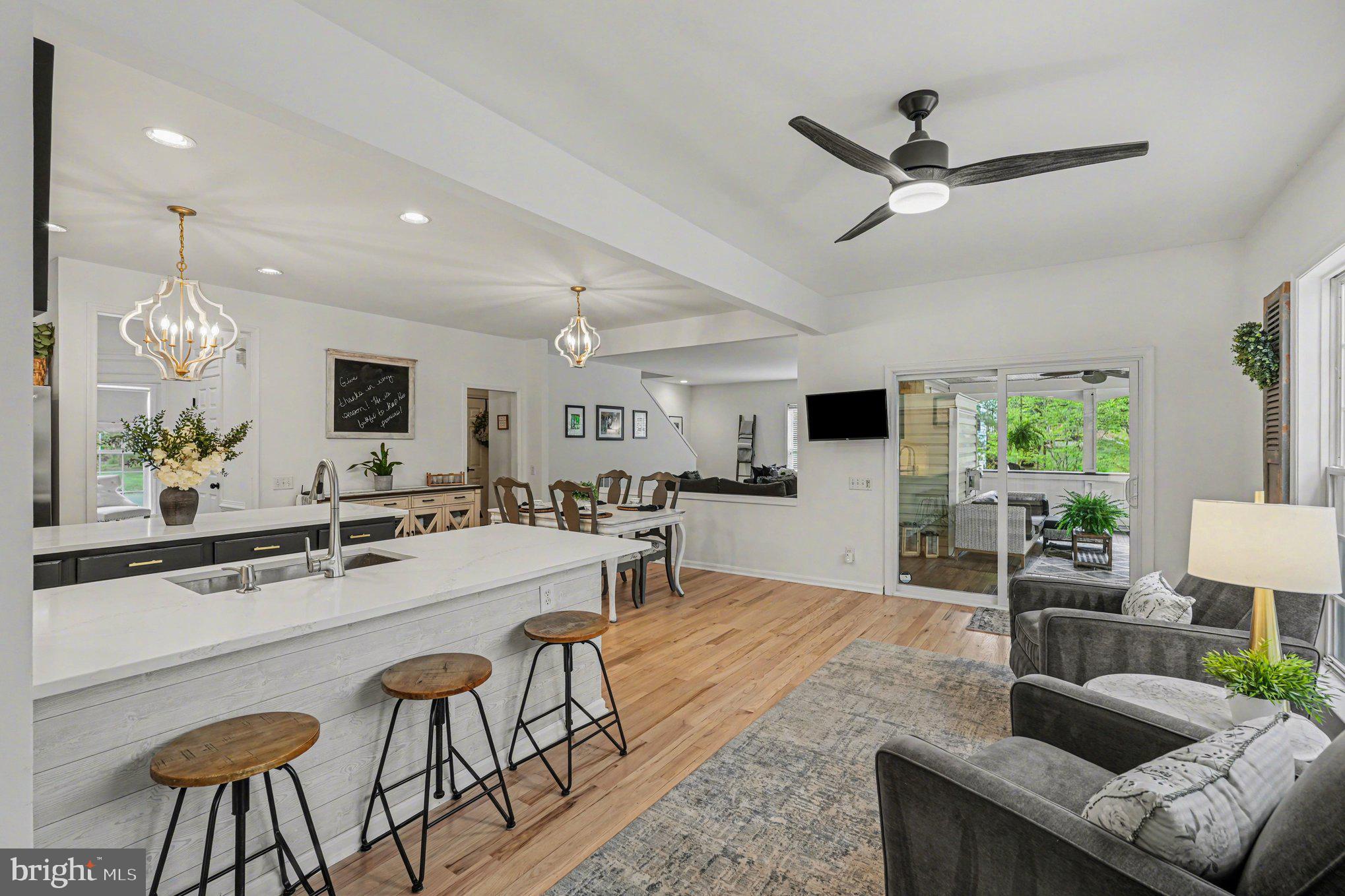 VISTA BROOKE - Residential