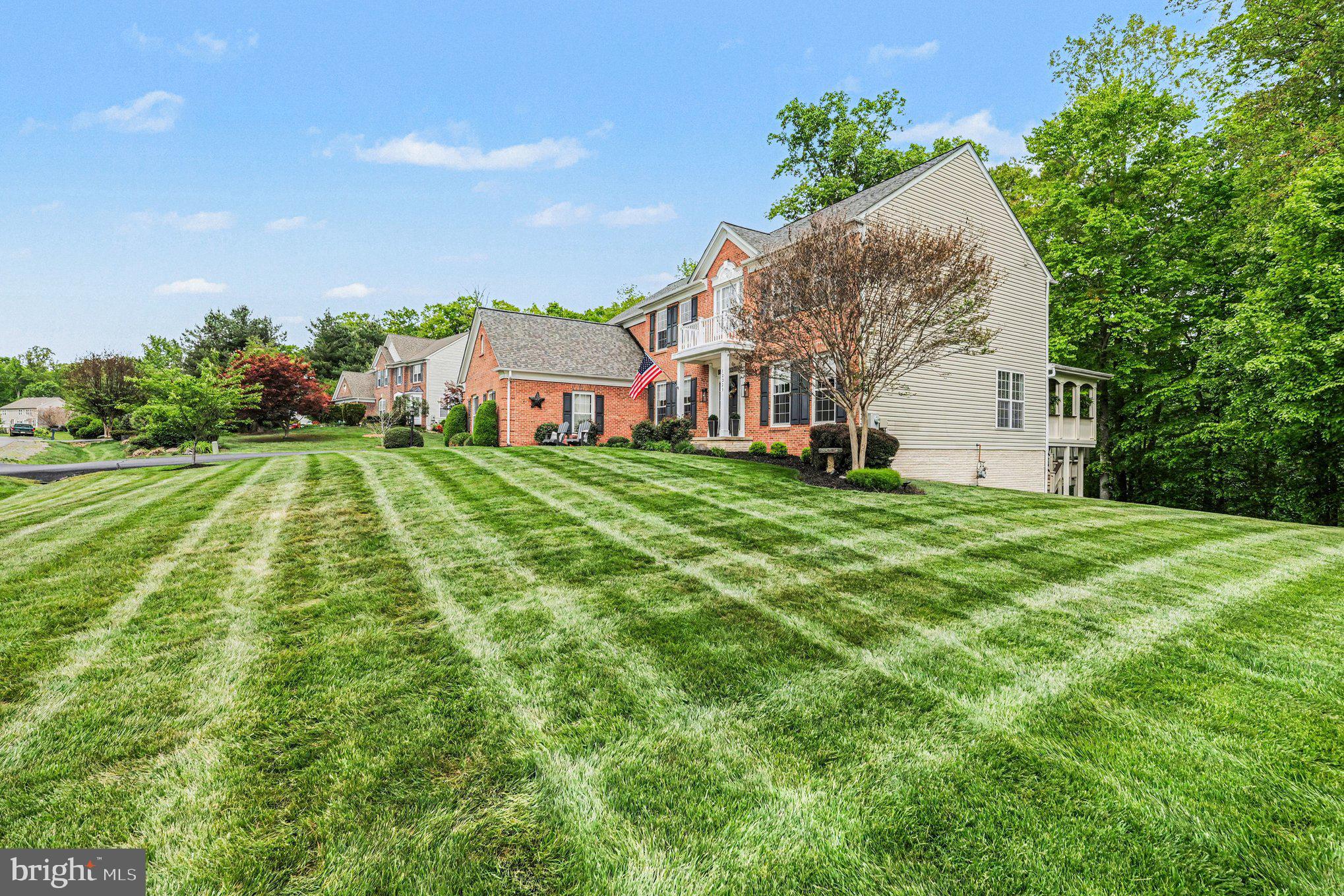 VISTA BROOKE - Residential
