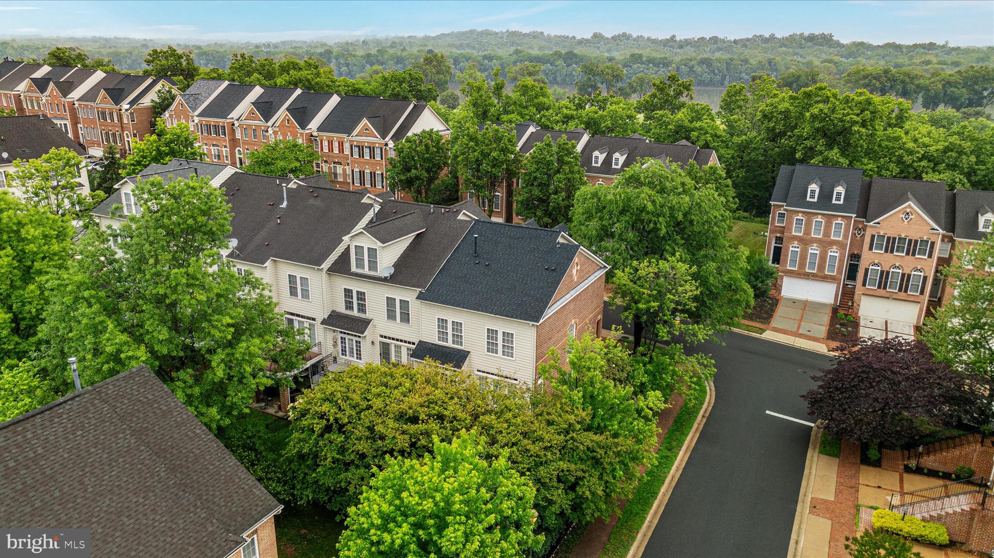 RIVER CREEK - Residential