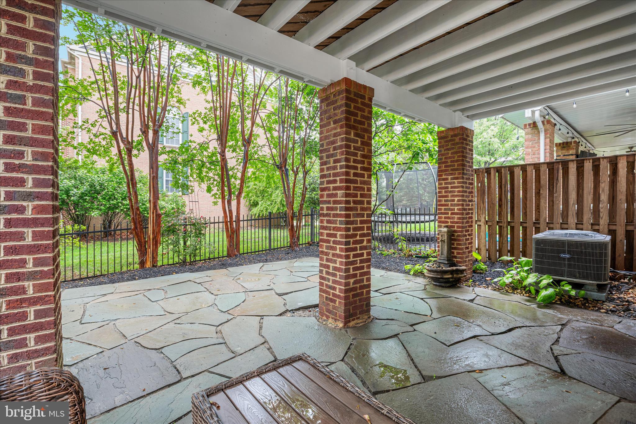 RIVER CREEK - Residential