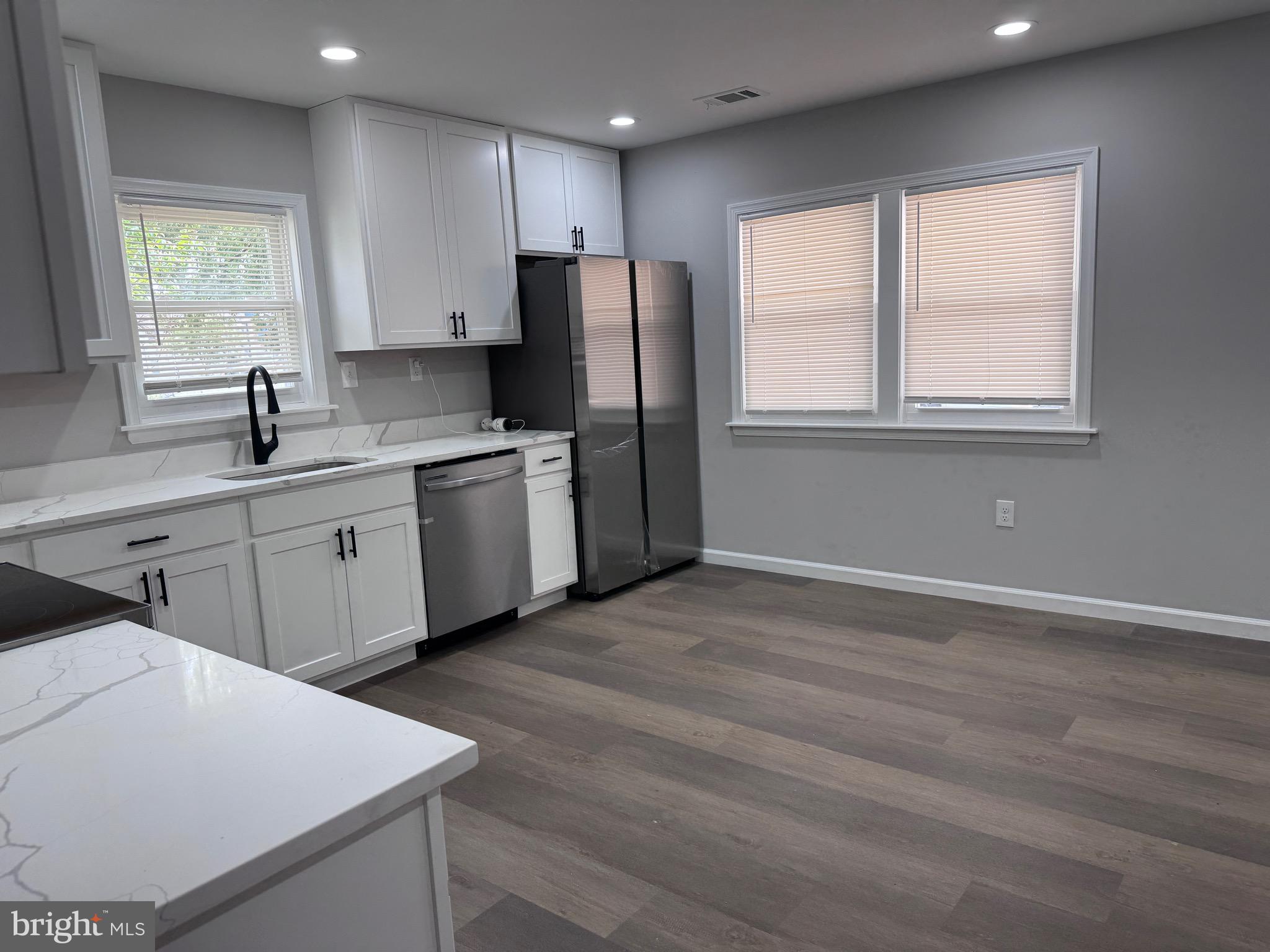 CATONSVILLE MANOR - Residential