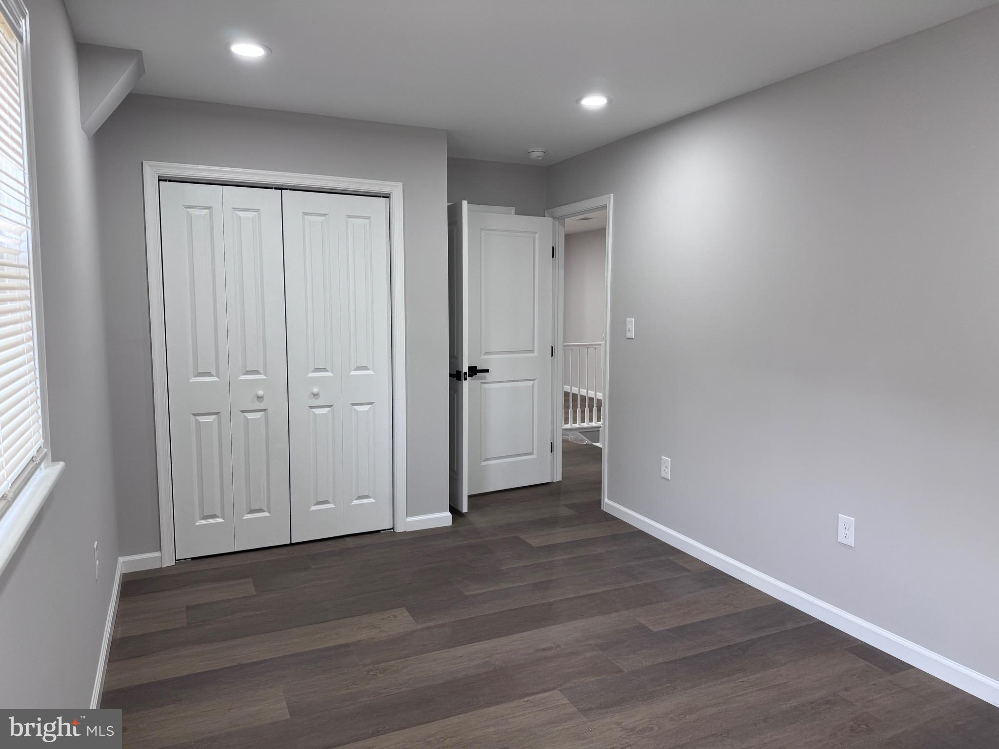 CATONSVILLE MANOR - Residential