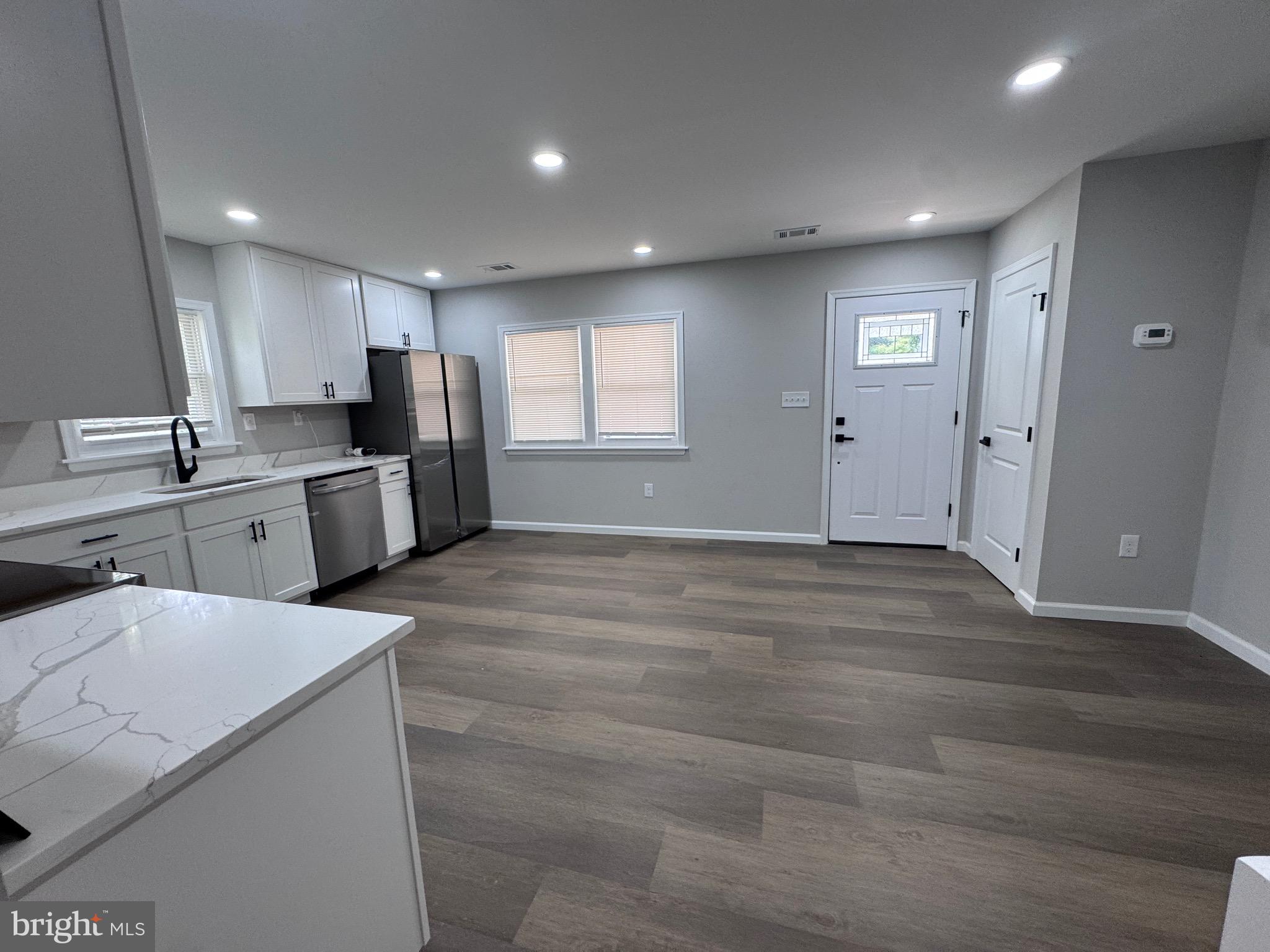 CATONSVILLE MANOR - Residential