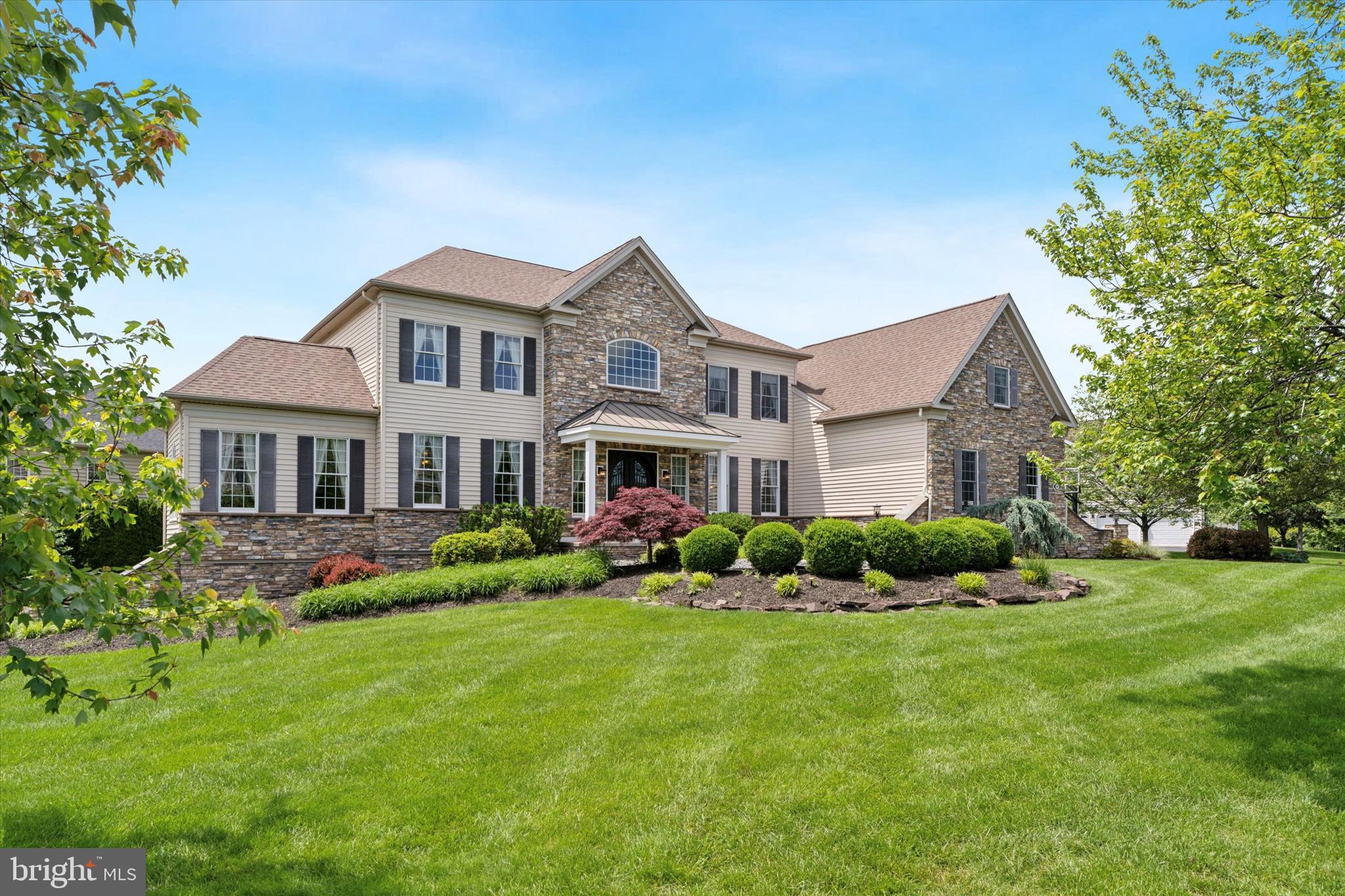 RIVERCREST - Residential