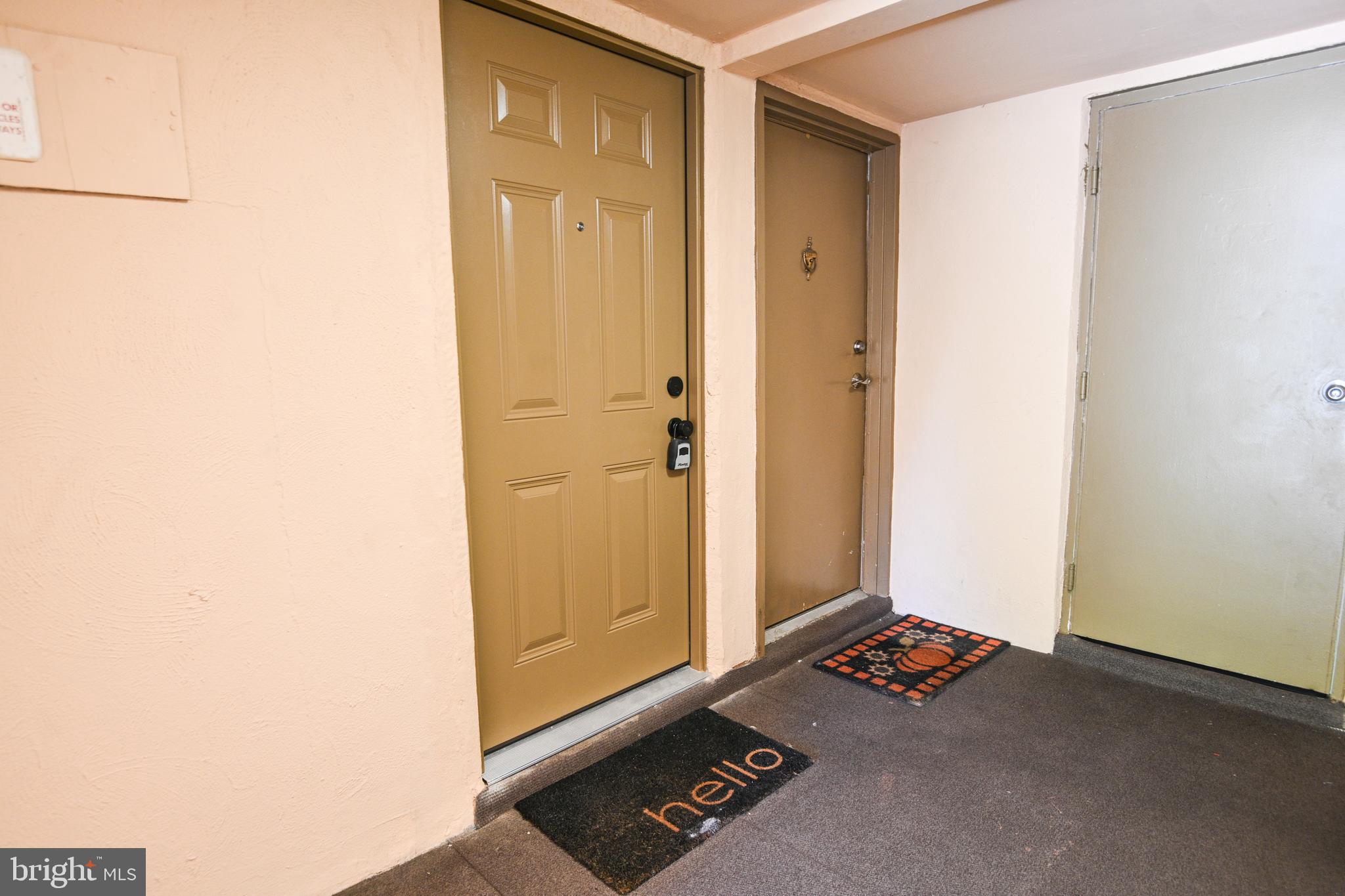 TREOVER CONDOMINIUM - Residential Lease