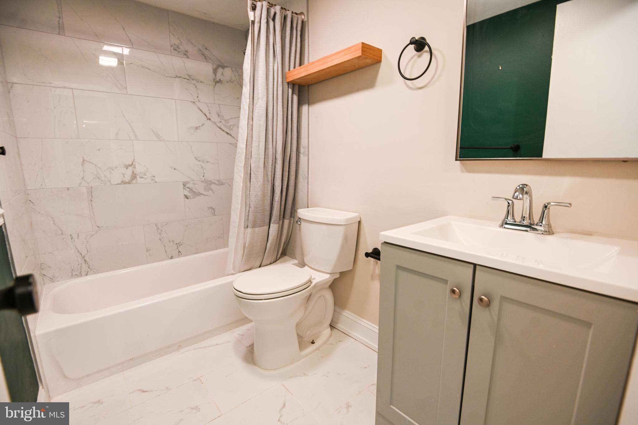 TREOVER CONDOMINIUM - Residential Lease