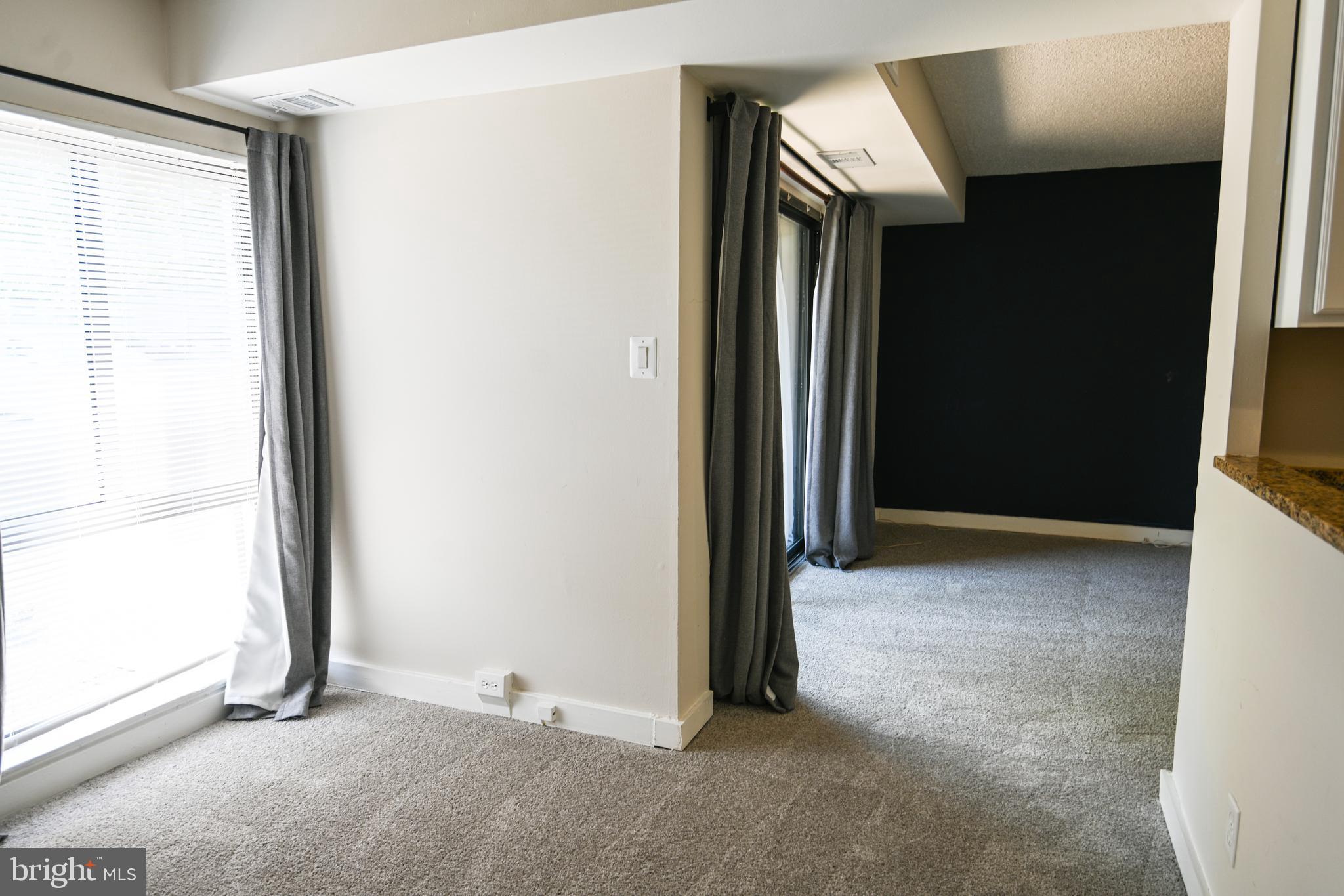 TREOVER CONDOMINIUM - Residential Lease