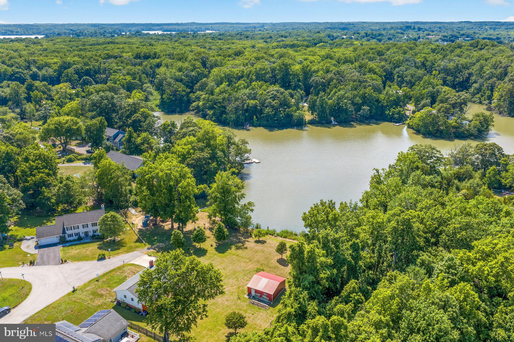 SAUNDERS POINT - Residential
