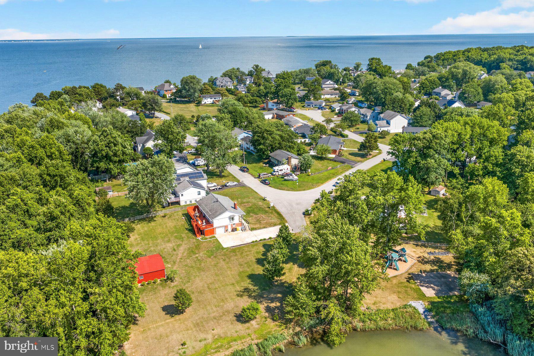 SAUNDERS POINT - Residential