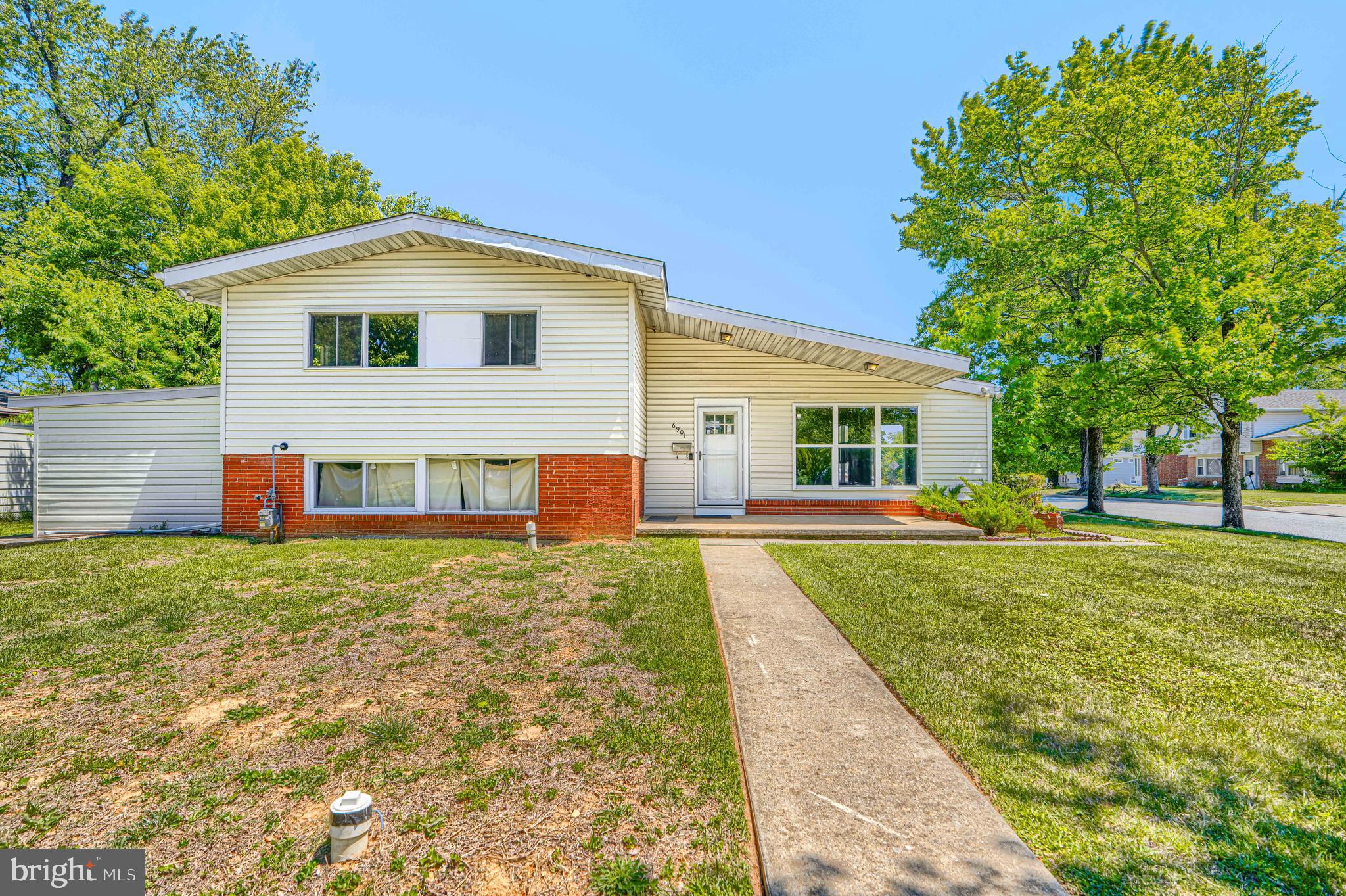 Welcome to 6901 Chippewa Drive, a split-level home located on a desirable corner lot in Indian Village. This 3-bedroom, 1.5-bath home features hardwood floors and a concrete driveway. The kitchen has white shaker cabinets and granite countertops. This home has a lot of potential. Conveniently located near shopping, dining, parks, and major commuter routes.