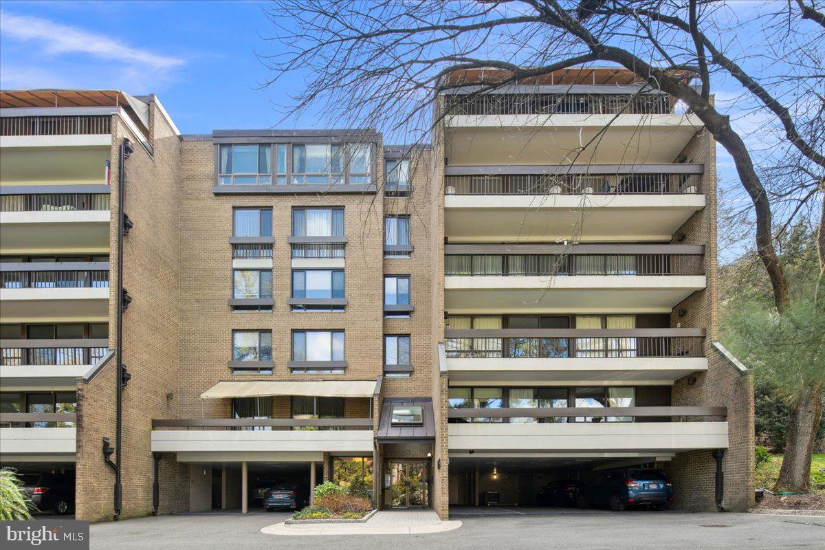 SUMNER VILLAGE - Residential