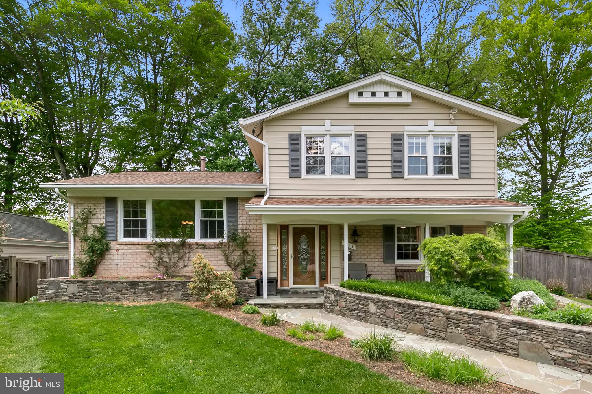 ROCK CREEK MANOR - Residential