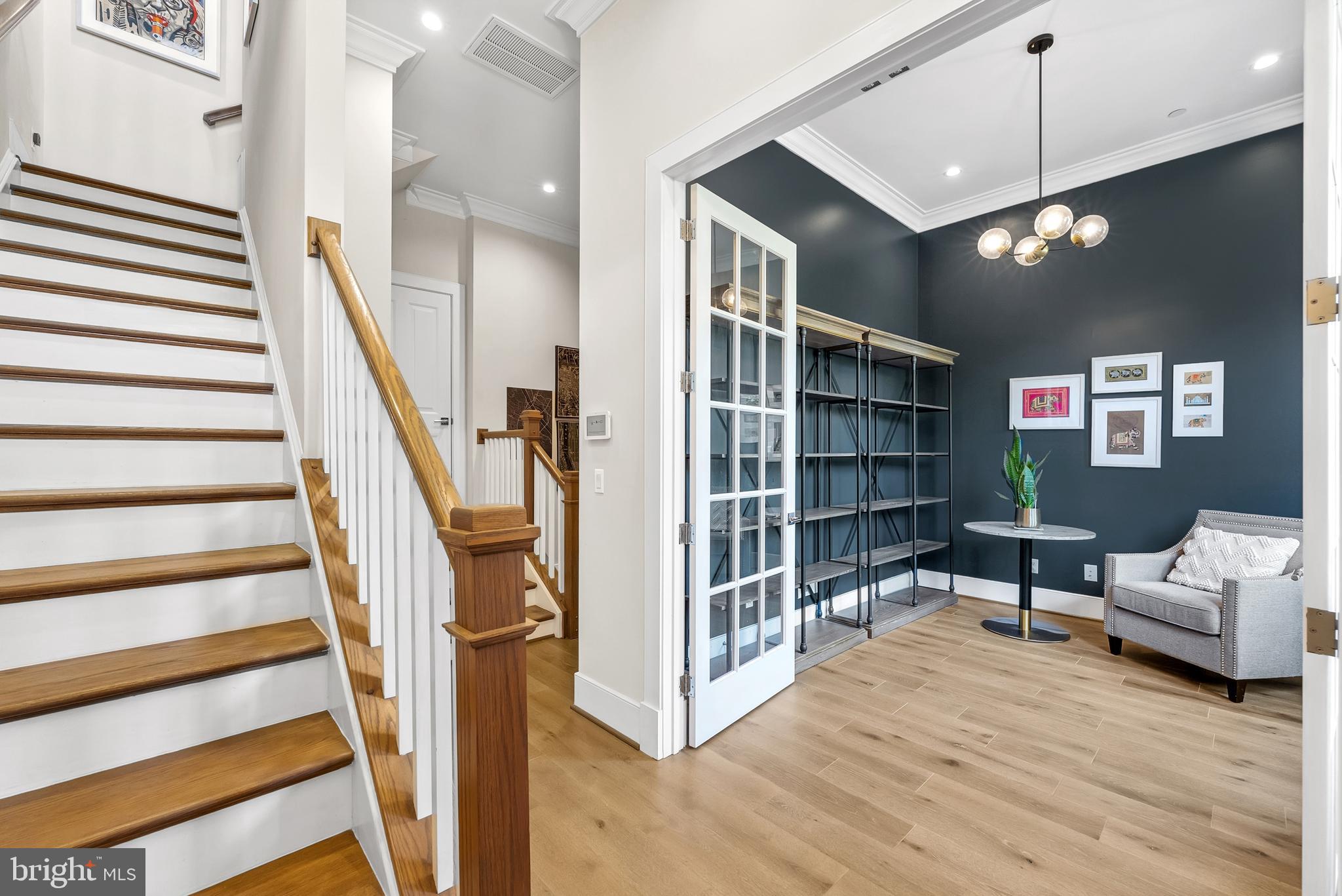 OLD TOWN ALEXANDRIA - Residential