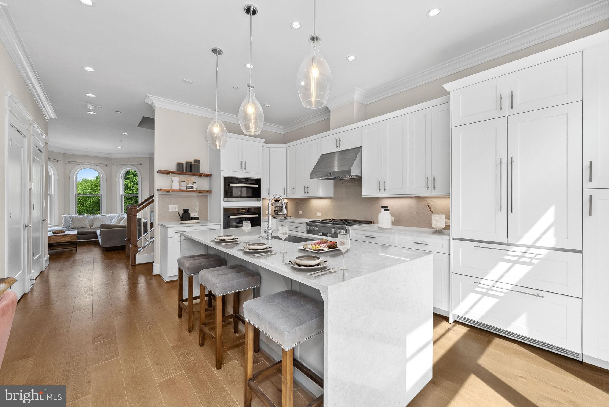 OLD TOWN ALEXANDRIA - Residential