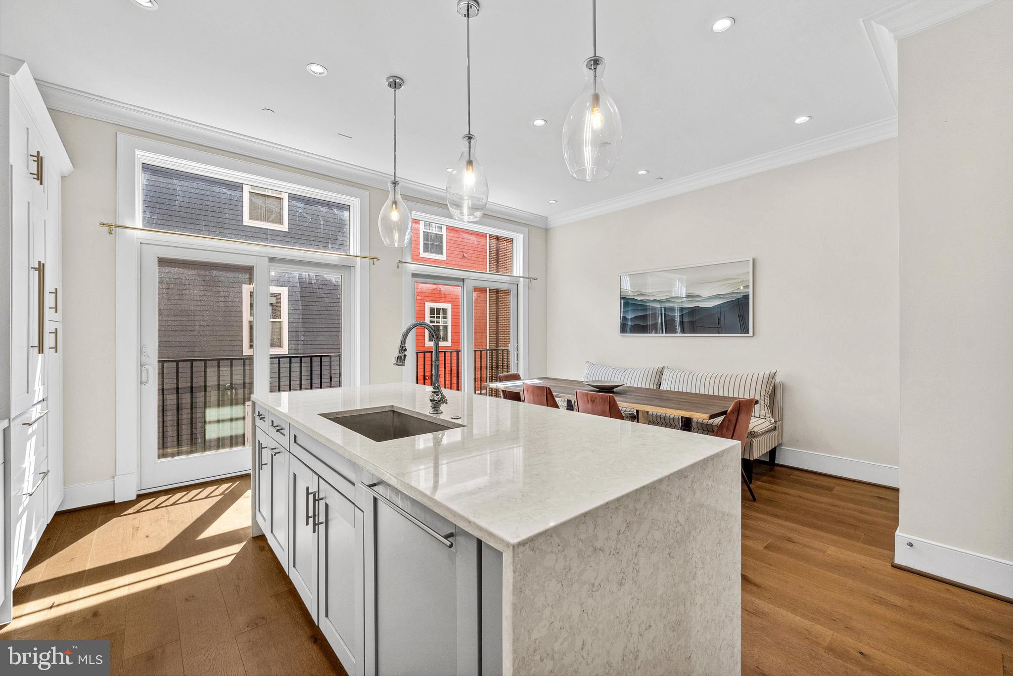 OLD TOWN ALEXANDRIA - Residential
