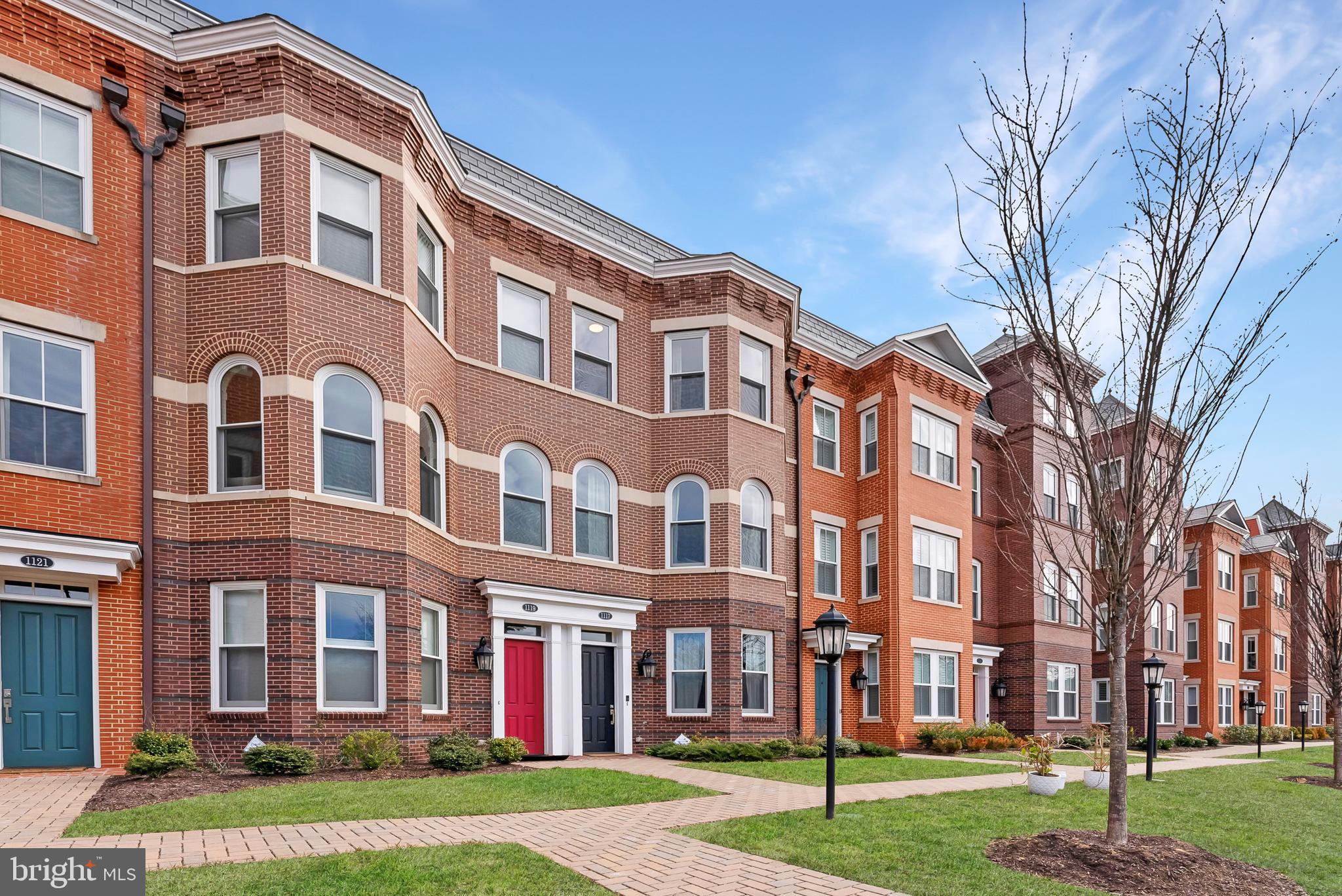 OLD TOWN ALEXANDRIA - Residential