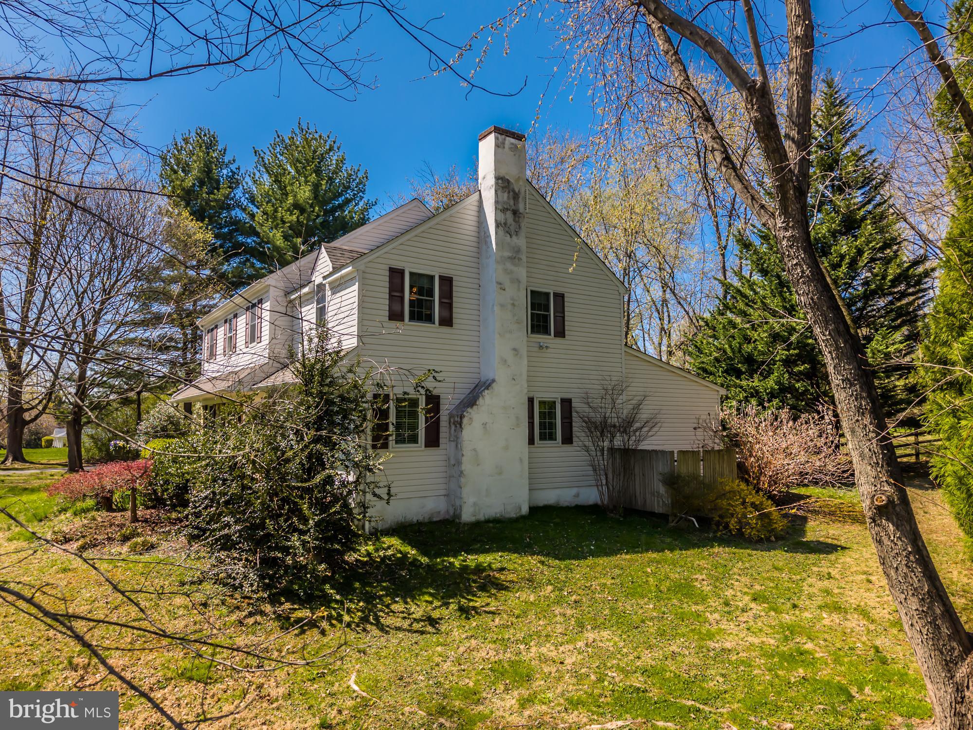 FOX LEE MANOR - Residential