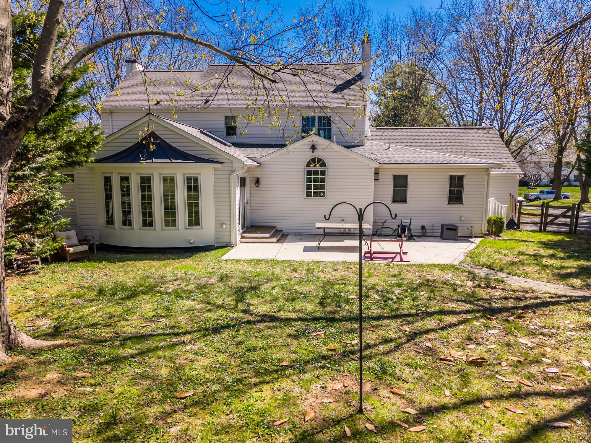 FOX LEE MANOR - Residential