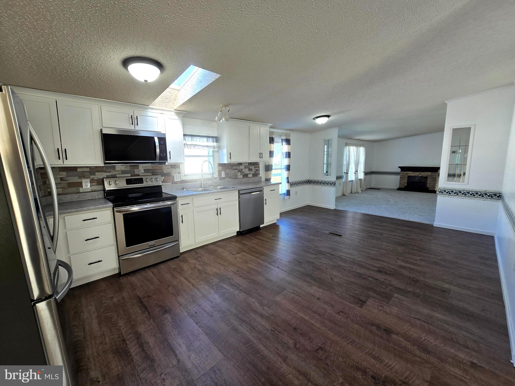 PLEASANT HILLS TR - Residential