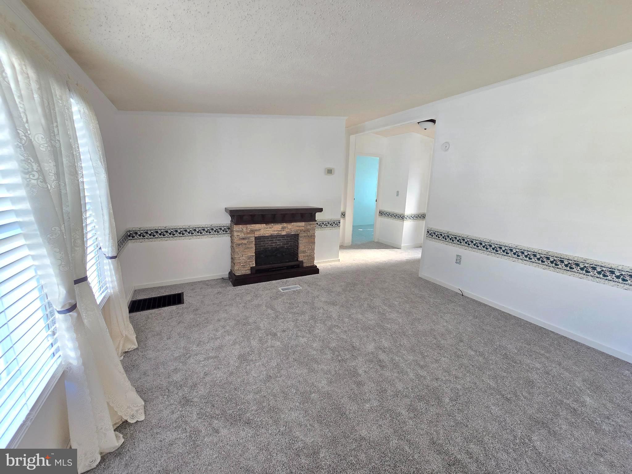 PLEASANT HILLS TR - Residential