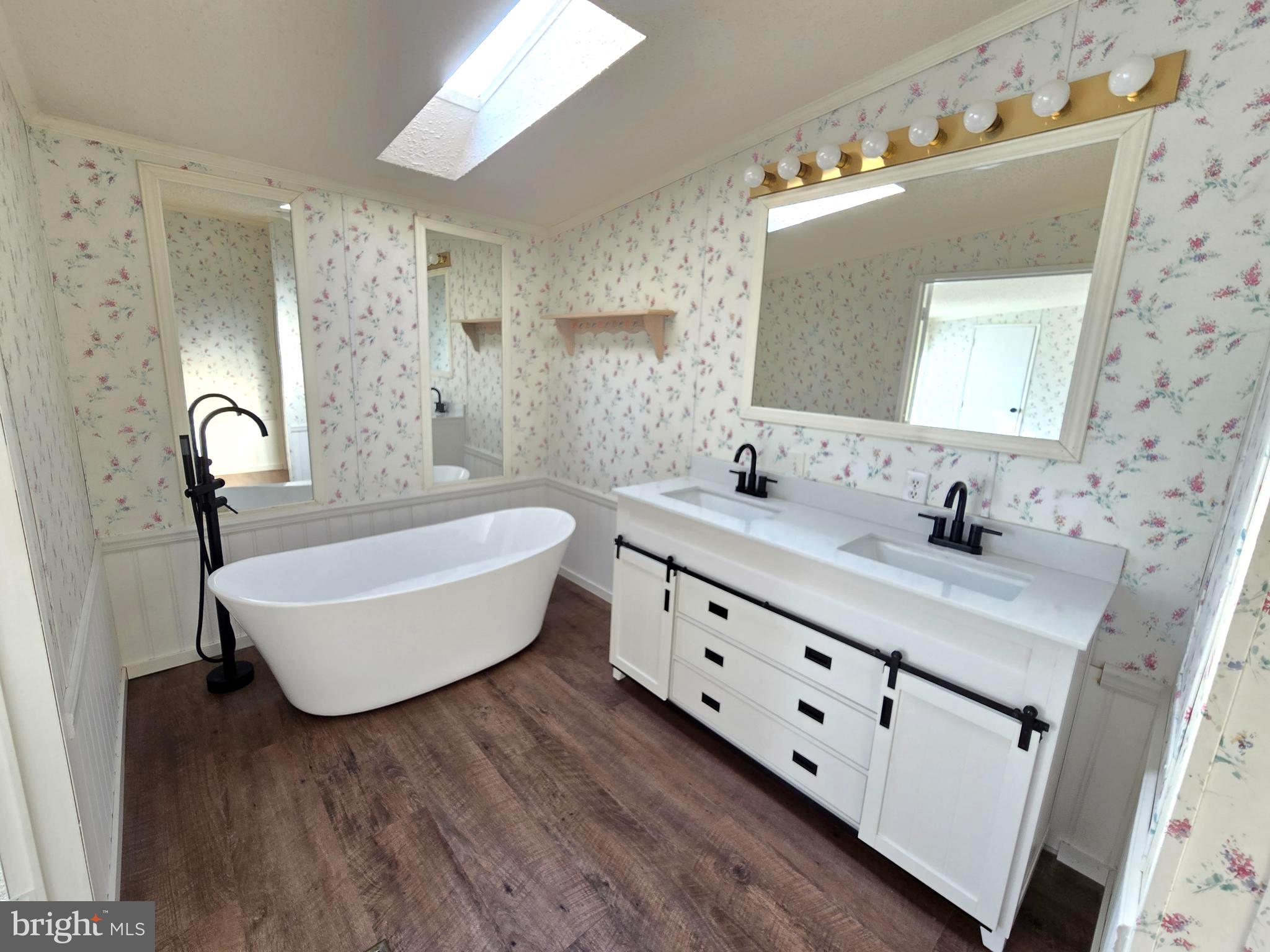 PLEASANT HILLS TR - Residential