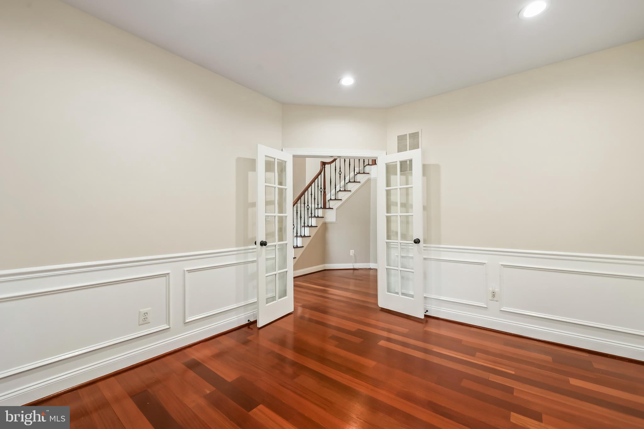 BELMONT COUNTRY CLUB - Residential