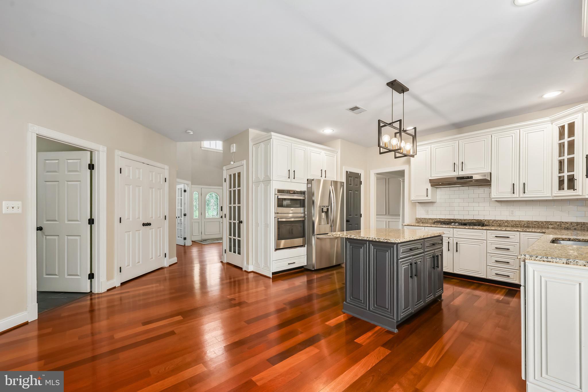 BELMONT COUNTRY CLUB - Residential
