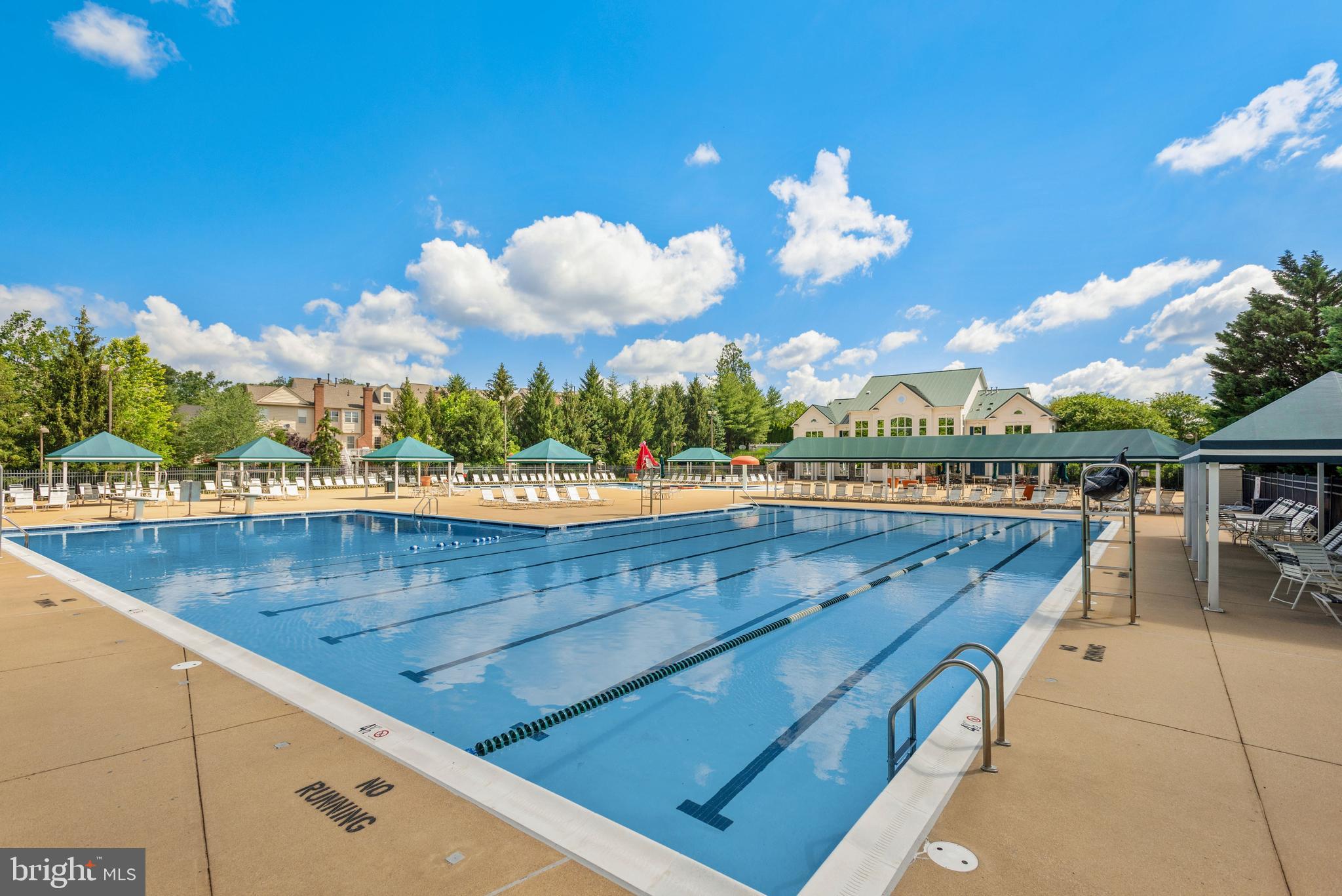 BELMONT COUNTRY CLUB - Residential