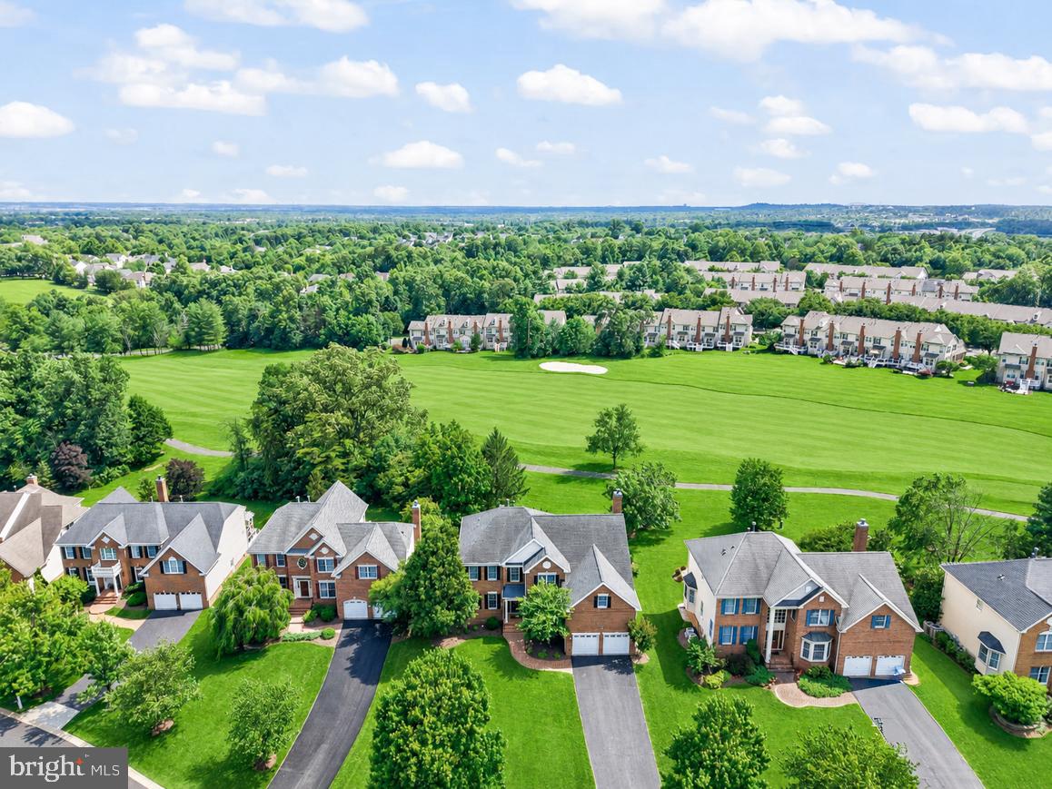BELMONT COUNTRY CLUB - Residential
