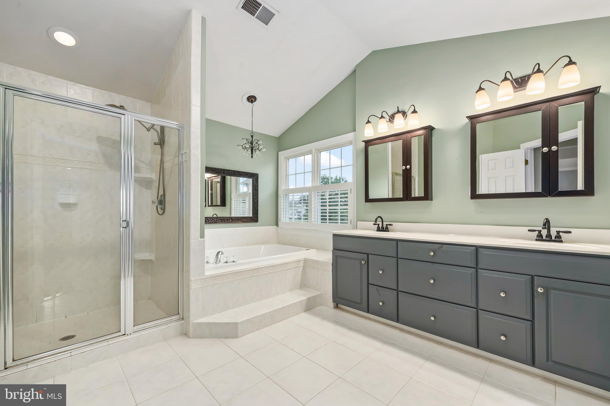 BELMONT COUNTRY CLUB - Residential