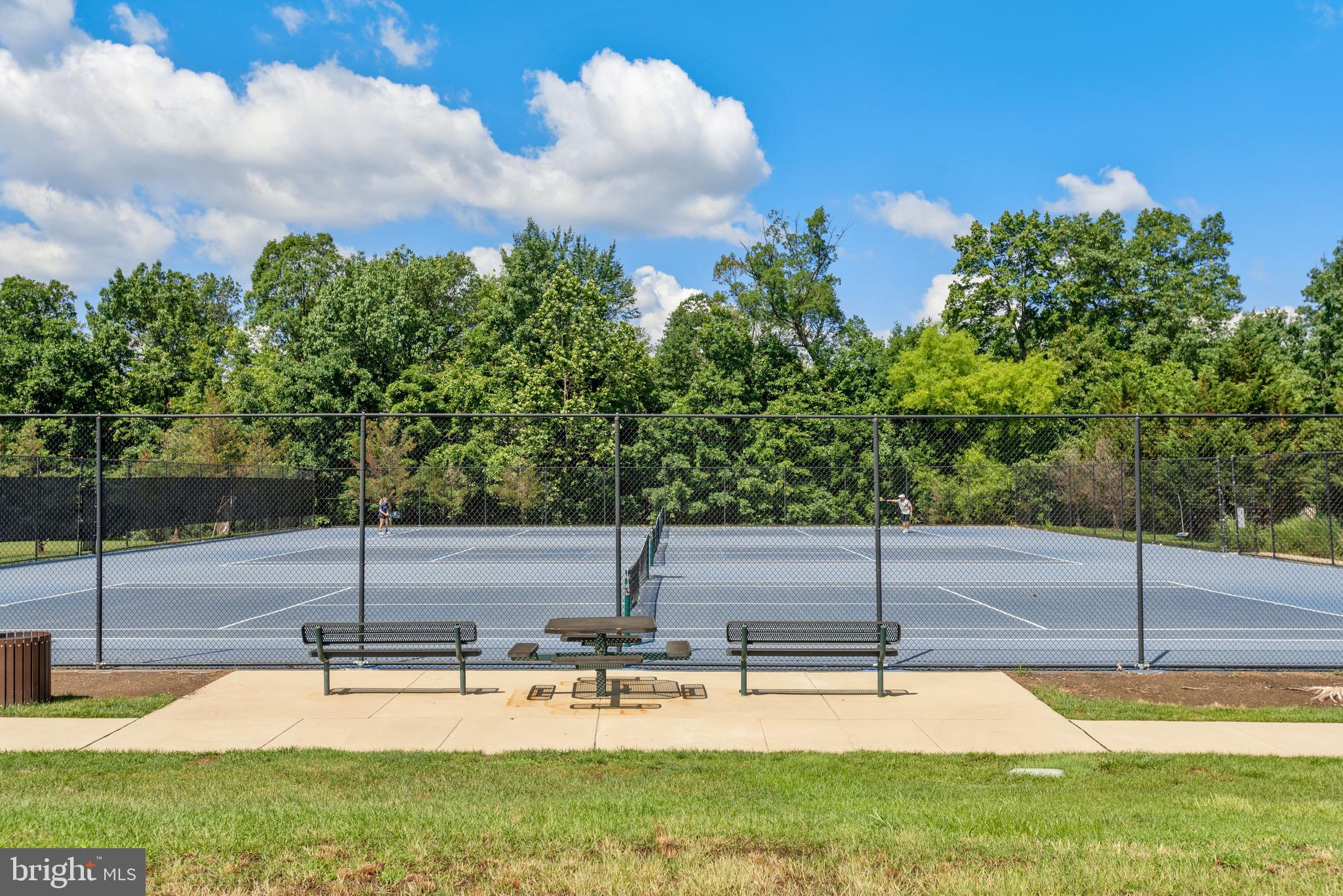 BELMONT COUNTRY CLUB - Residential