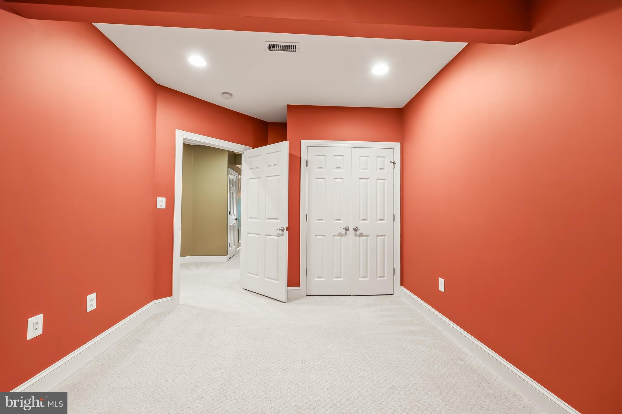 BELMONT COUNTRY CLUB - Residential
