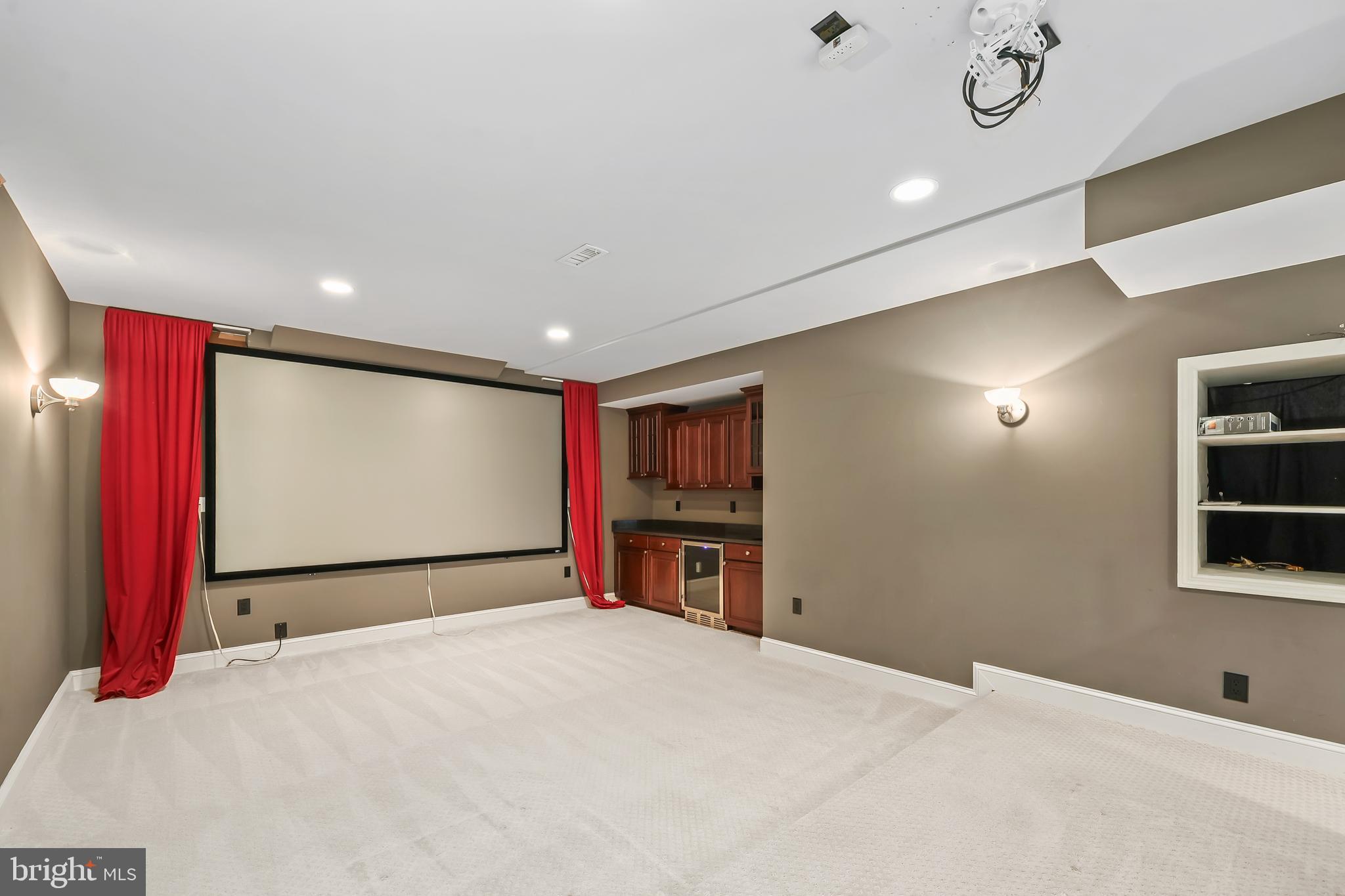 BELMONT COUNTRY CLUB - Residential