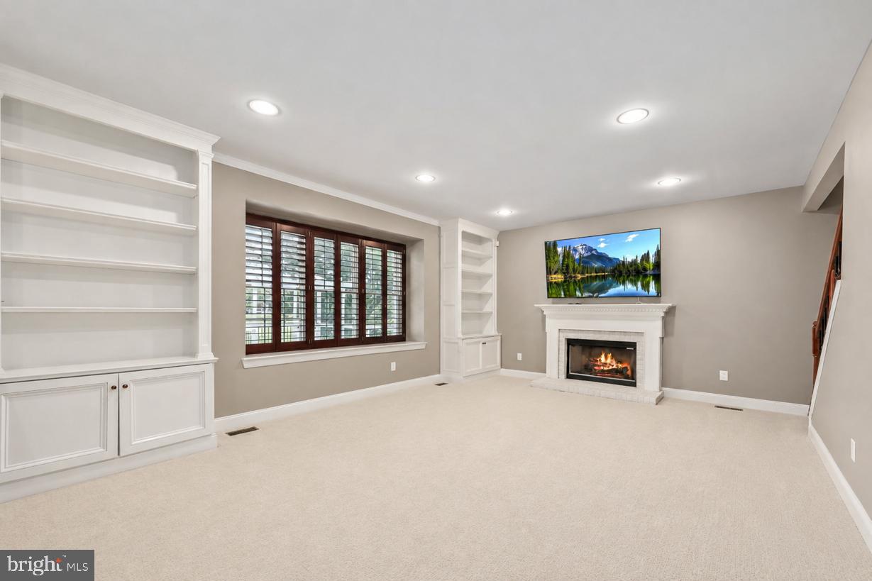 BELMONT COUNTRY CLUB - Residential