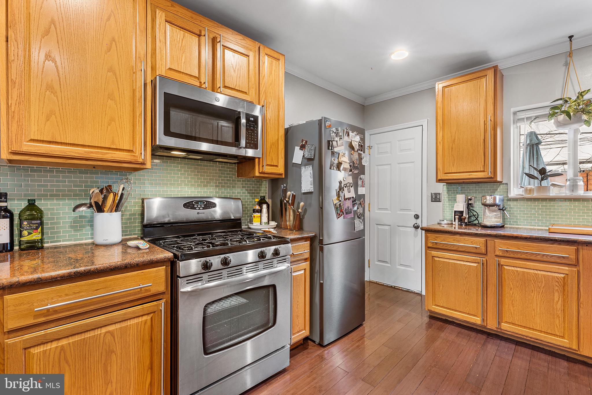 POINT BREEZE - Residential
