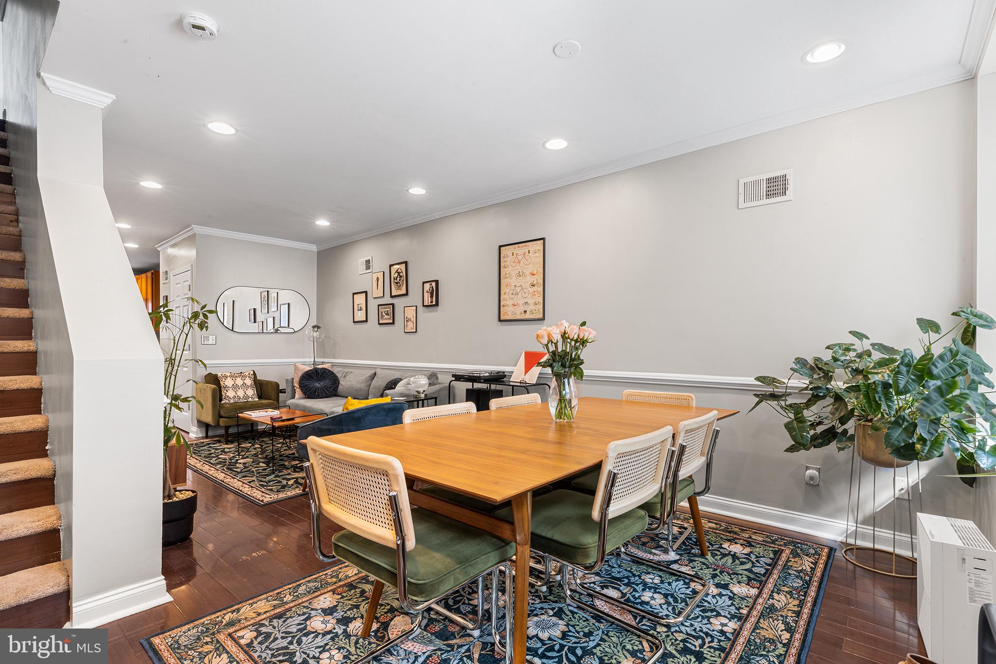 POINT BREEZE - Residential
